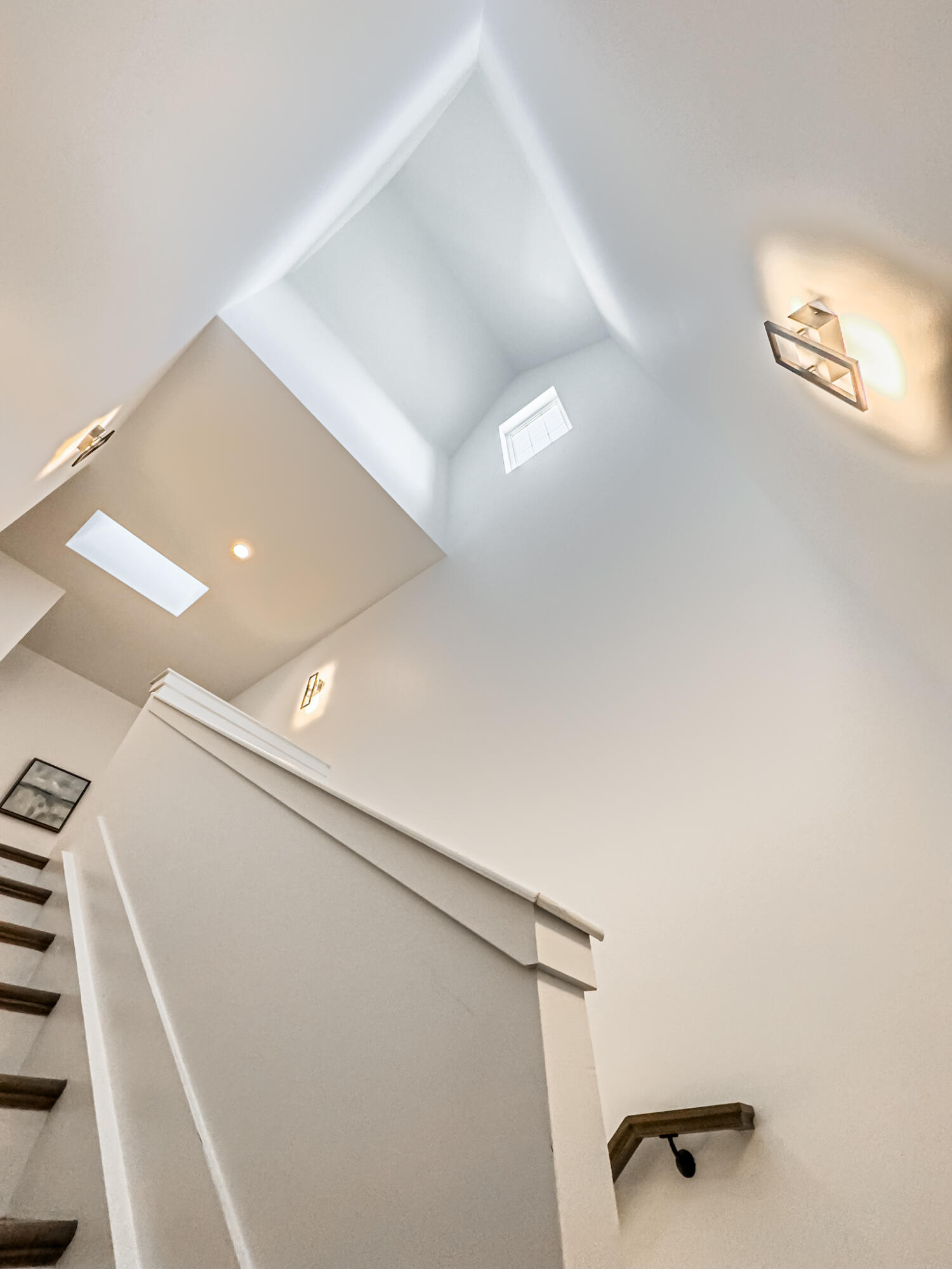 599 Manhattan Boulevard, 201 Property Photo 25