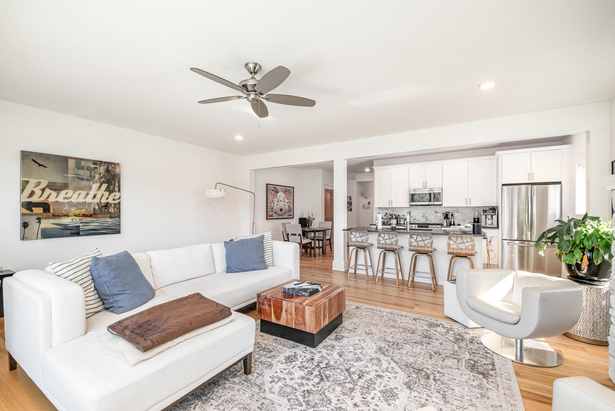 383 Manhattan Boulevard Property Photo 9