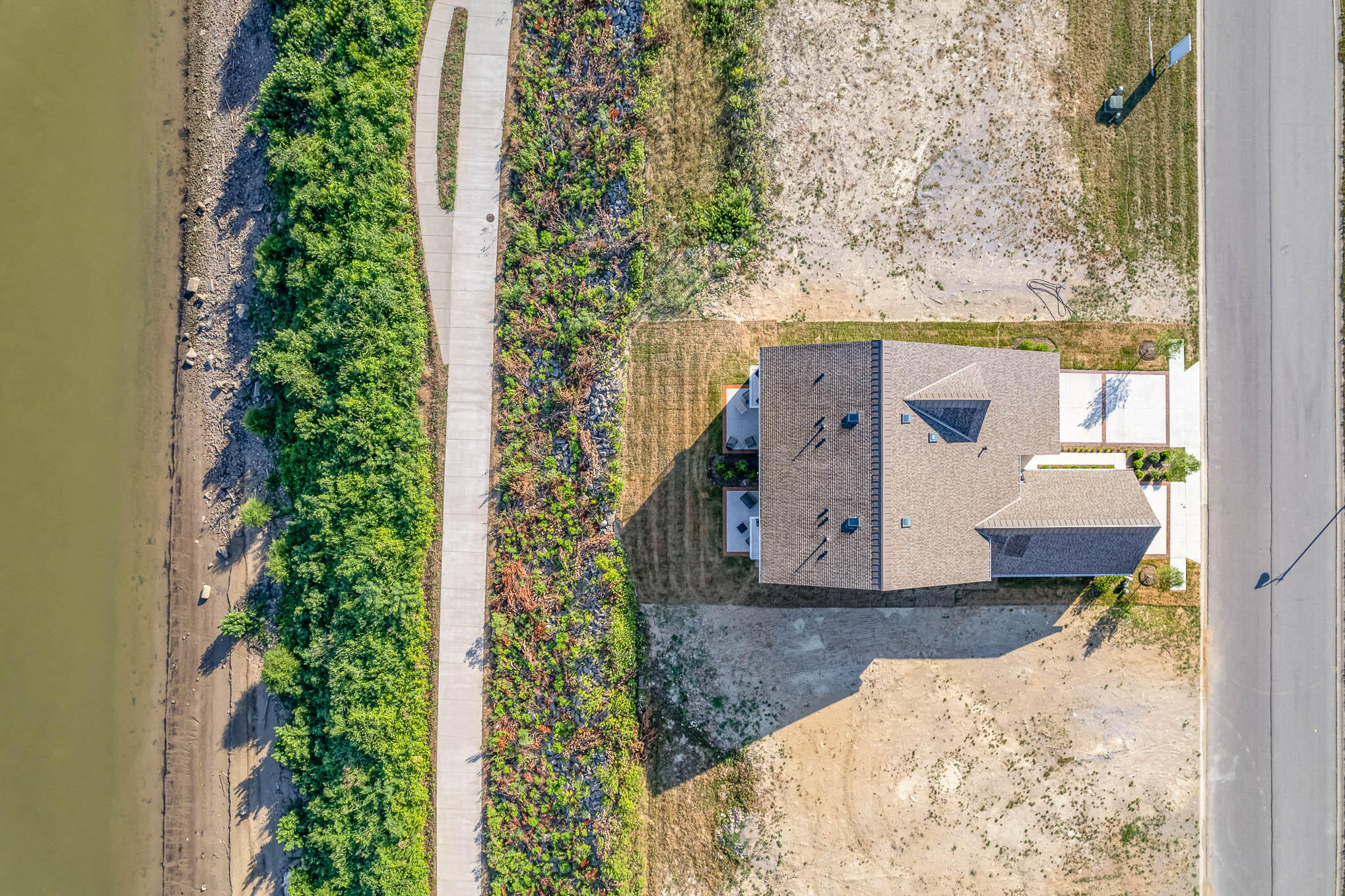 383 Manhattan Boulevard Property Photo 32