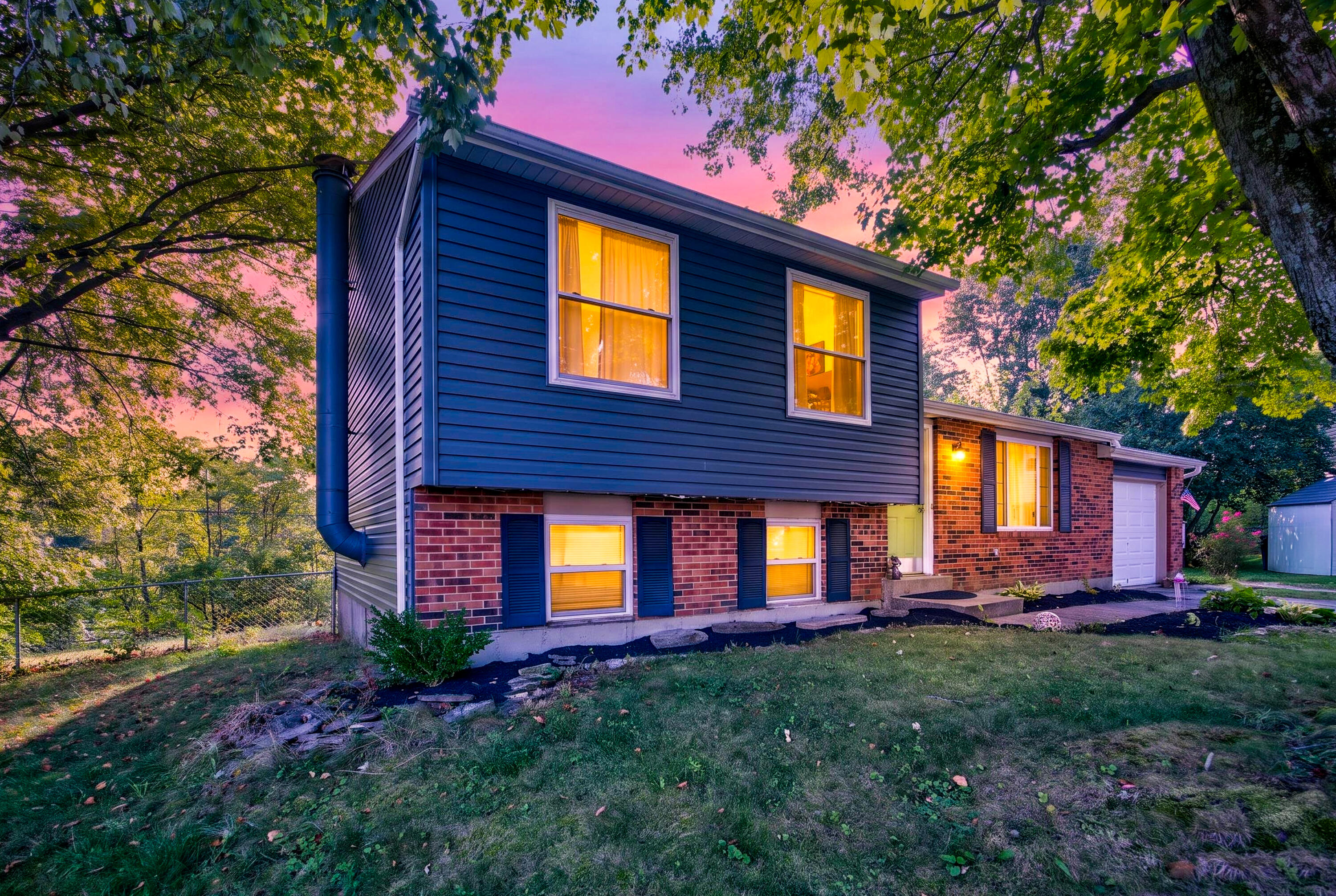 6194 Ridewood Court Property Photo 3