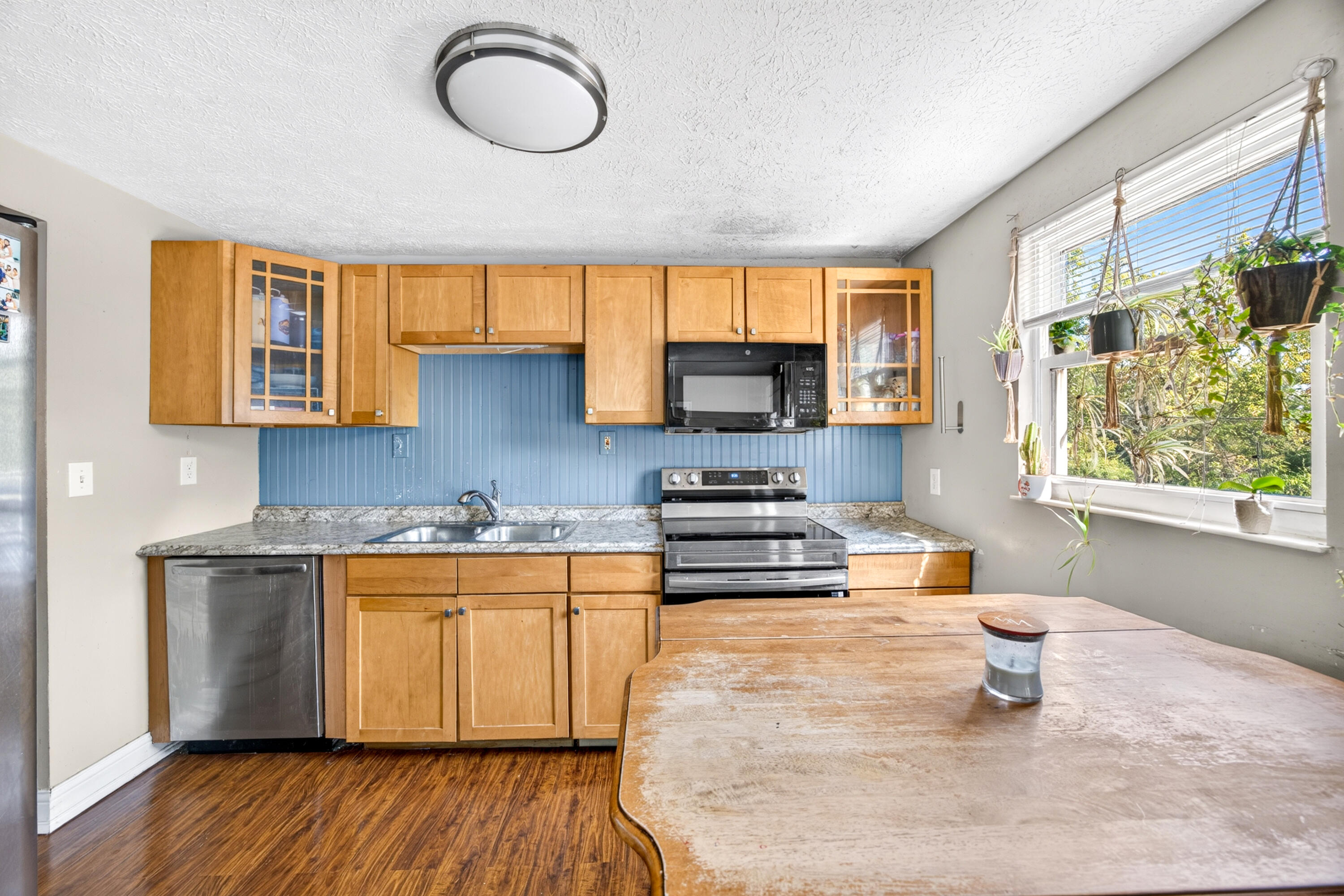 6194 Ridewood Court Property Photo 8