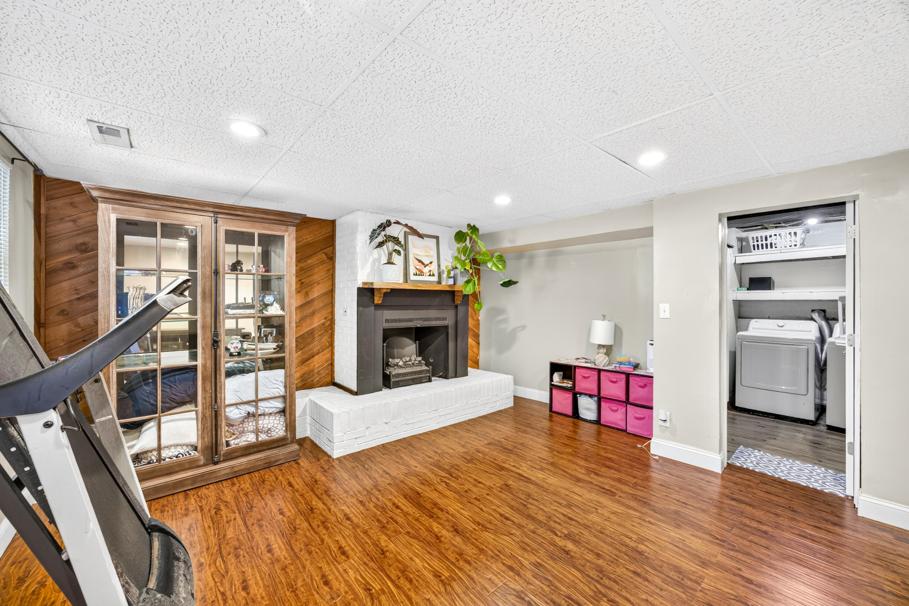 6194 Ridewood Court Property Photo 17