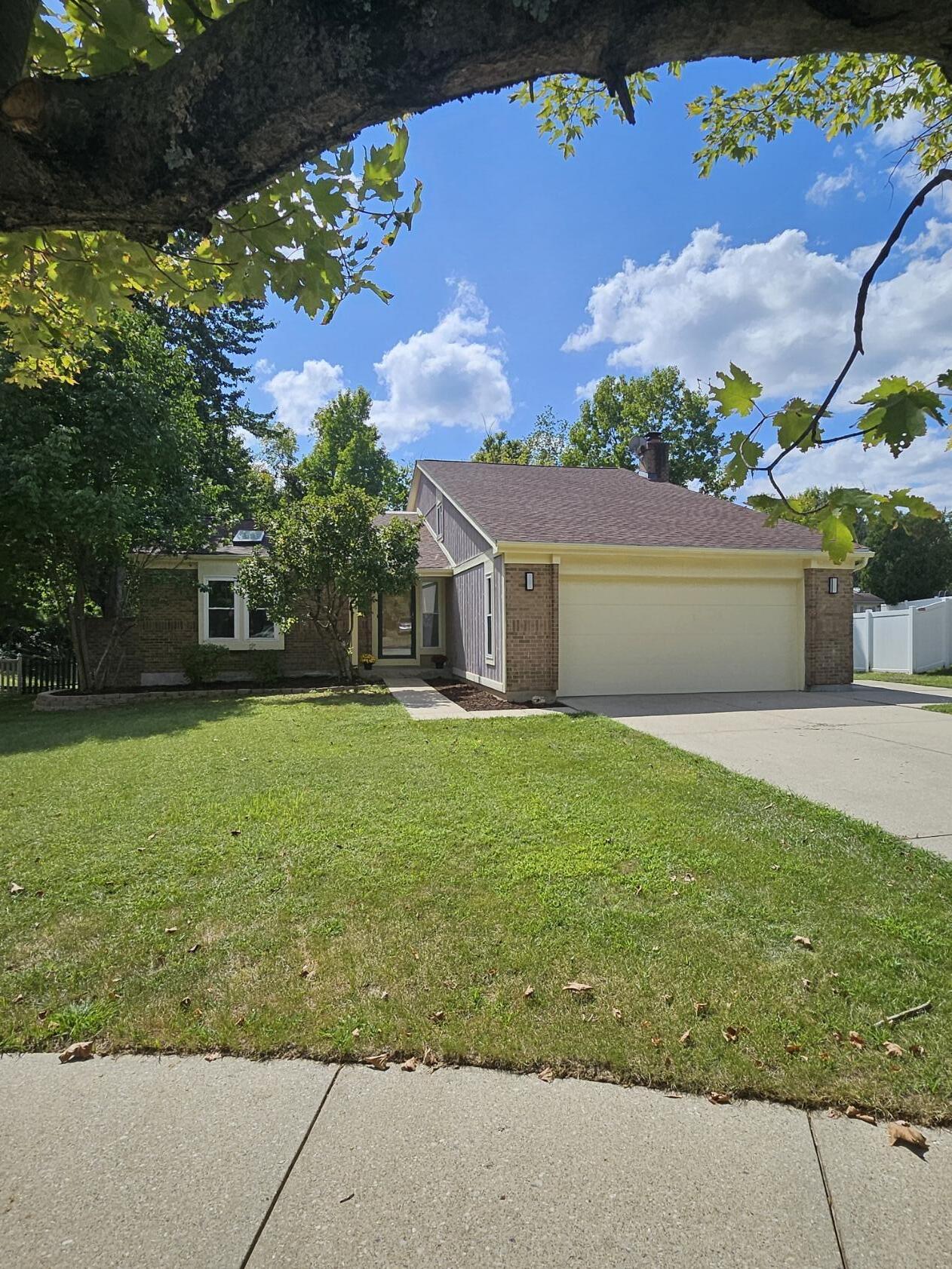 1553 Linden Court Property Photo 1