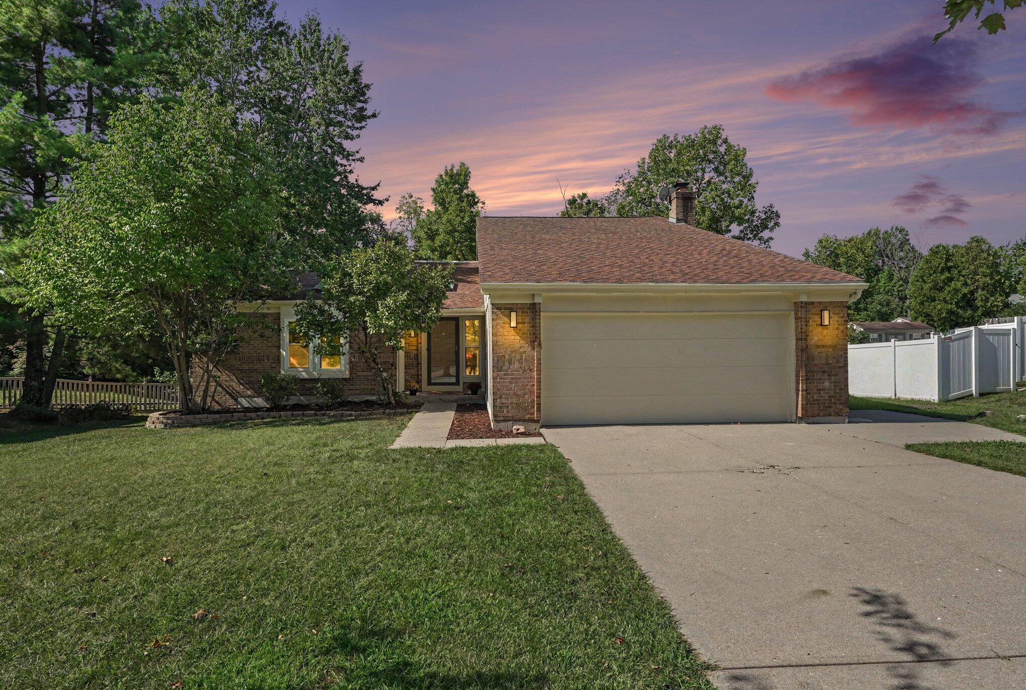 1553 Linden Court Property Photo 1