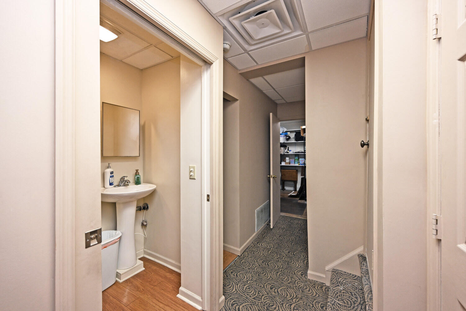 138 W Pike Street Property Photo 17