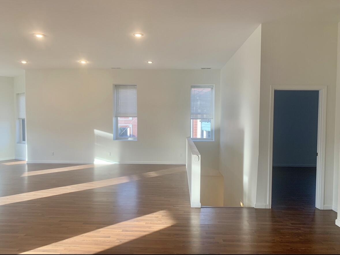 138 W Pike Street Property Photo 22