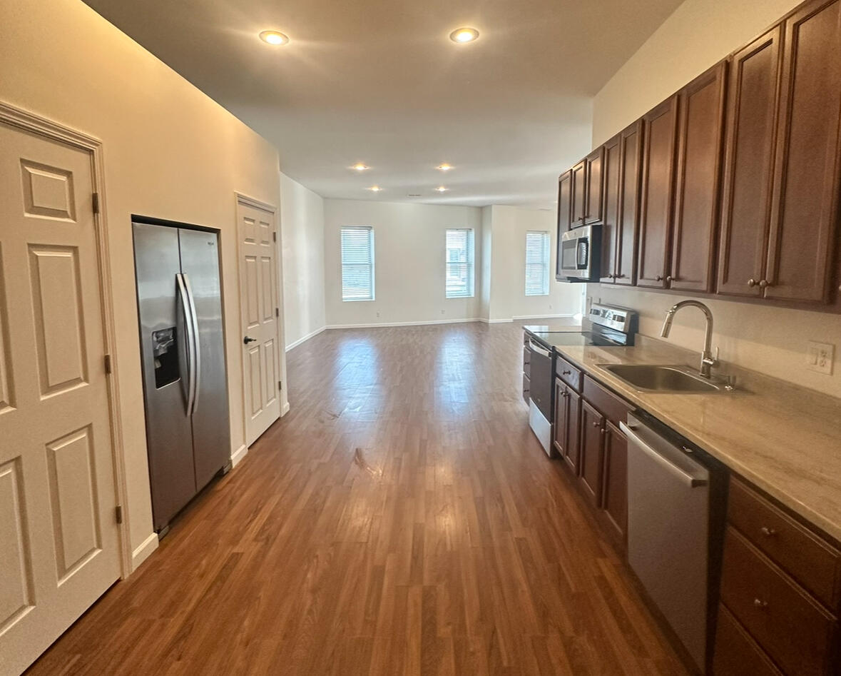 138 W Pike Street Property Photo 26