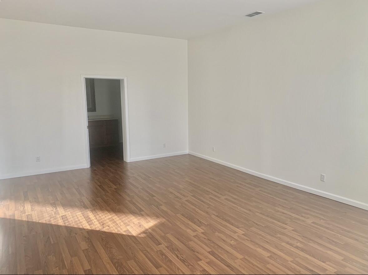138 W Pike Street Property Photo 27