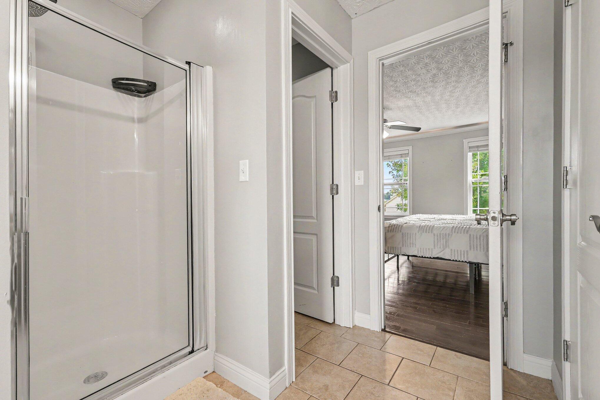 294 La Salle Court Property Photo 18