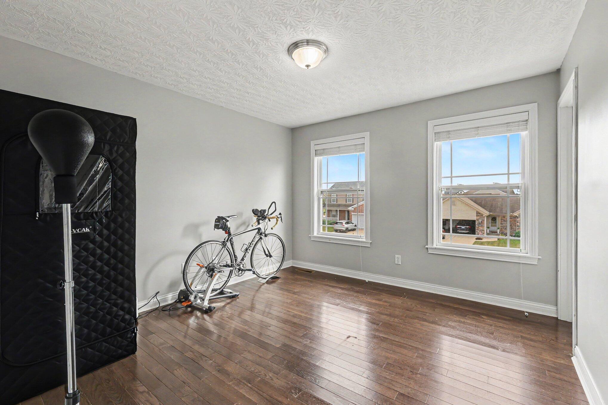 294 La Salle Court Property Photo 21