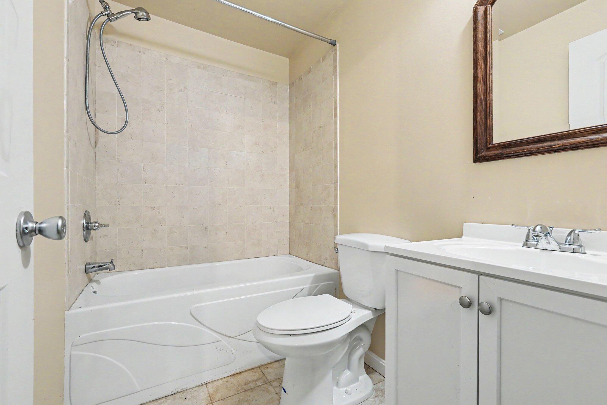 294 La Salle Court Property Photo 24