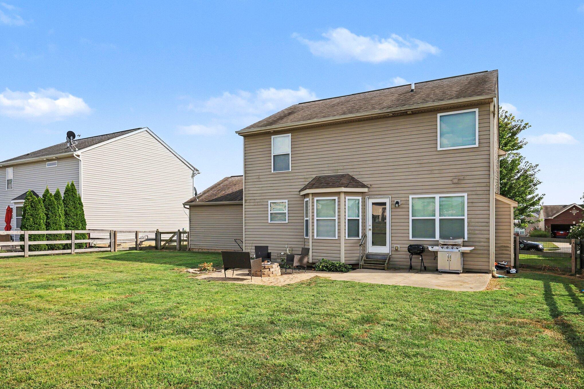 294 La Salle Court Property Photo 26