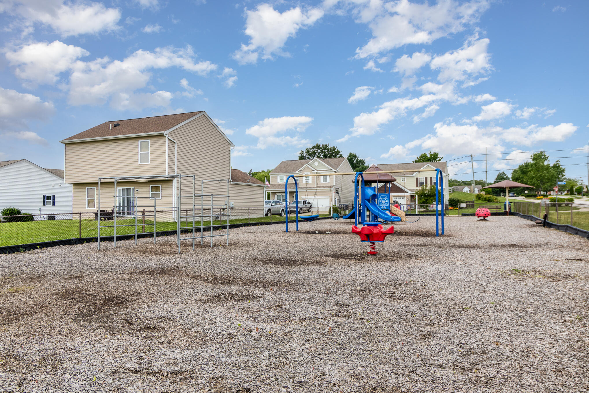 294 La Salle Court Property Photo 38