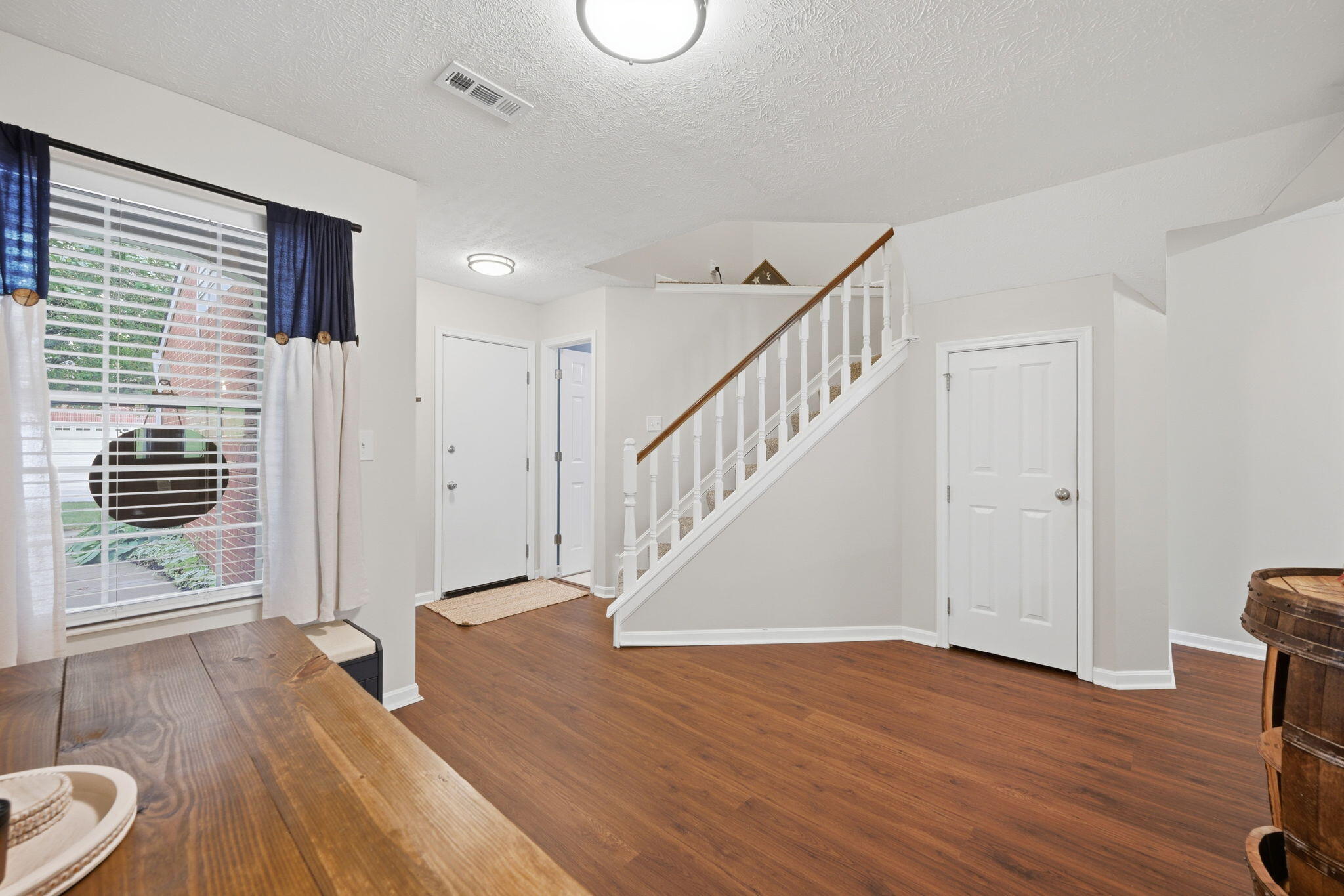 4 Springside Drive Property Photo 6