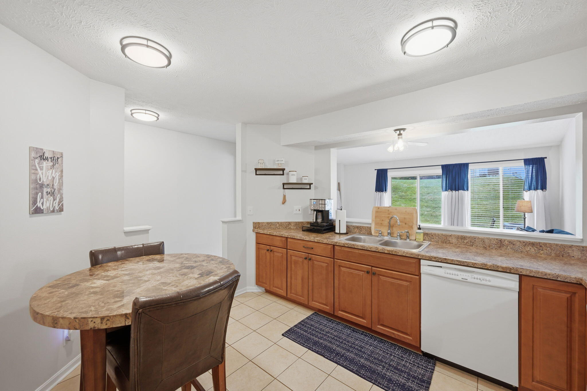 4 Springside Drive Property Photo 7