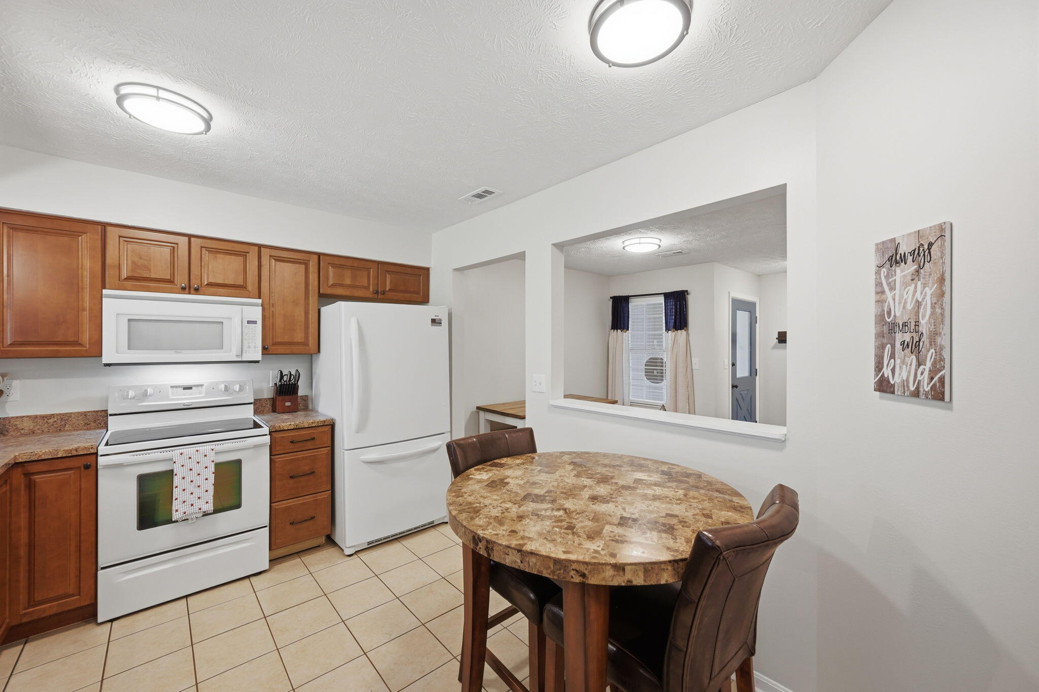 4 Springside Drive Property Photo 8