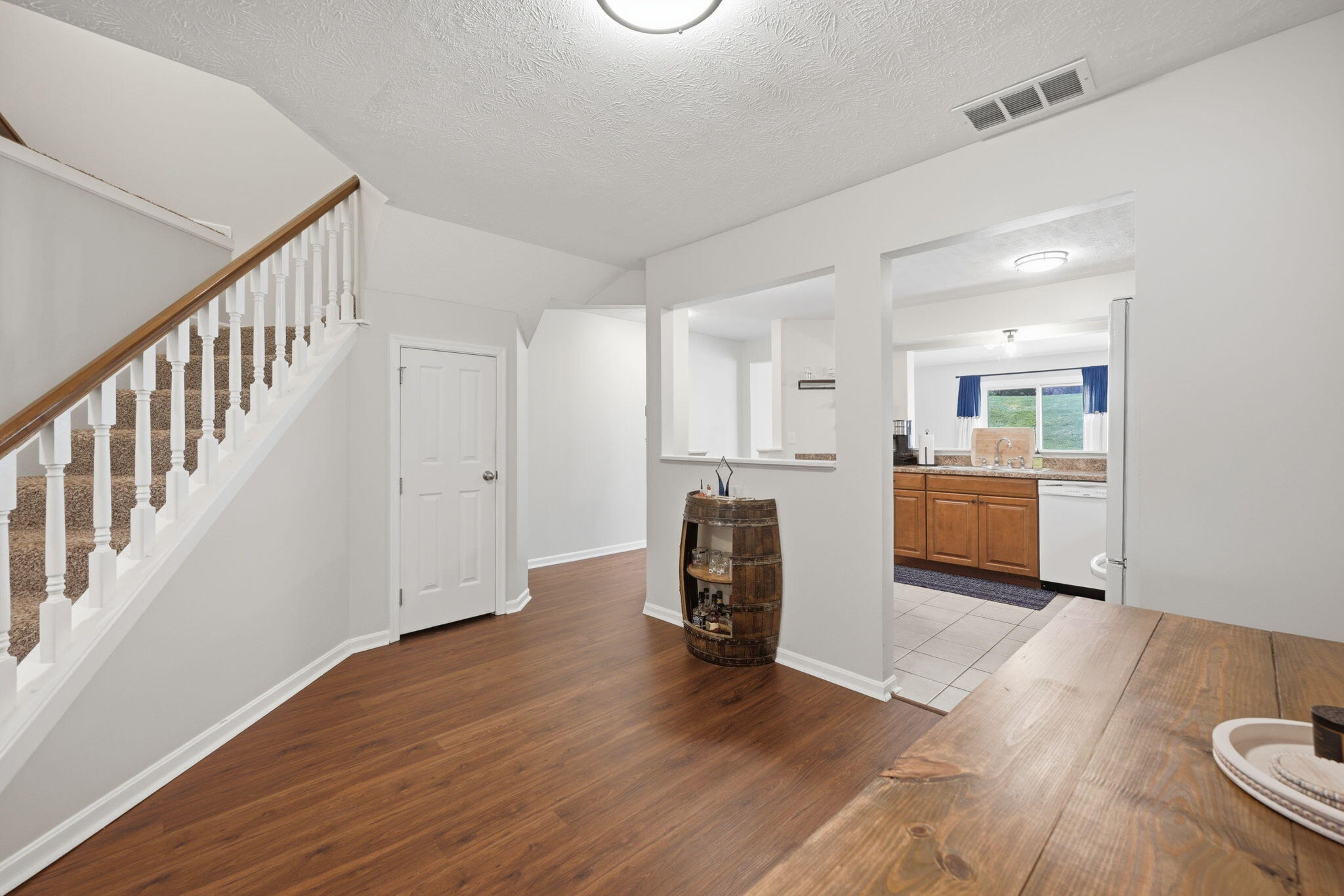 4 Springside Drive Property Photo 11