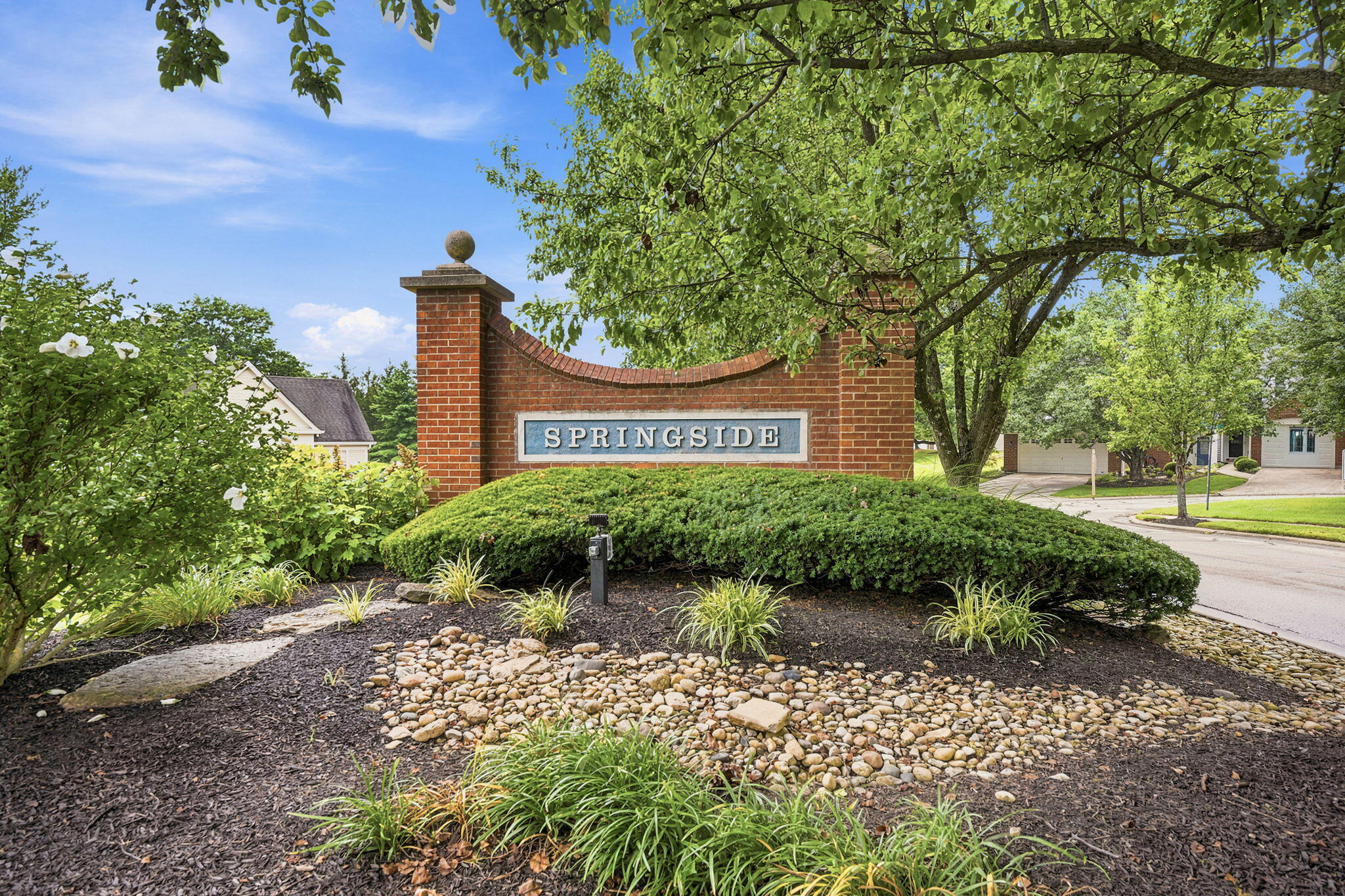 4 Springside Drive Property Photo 24