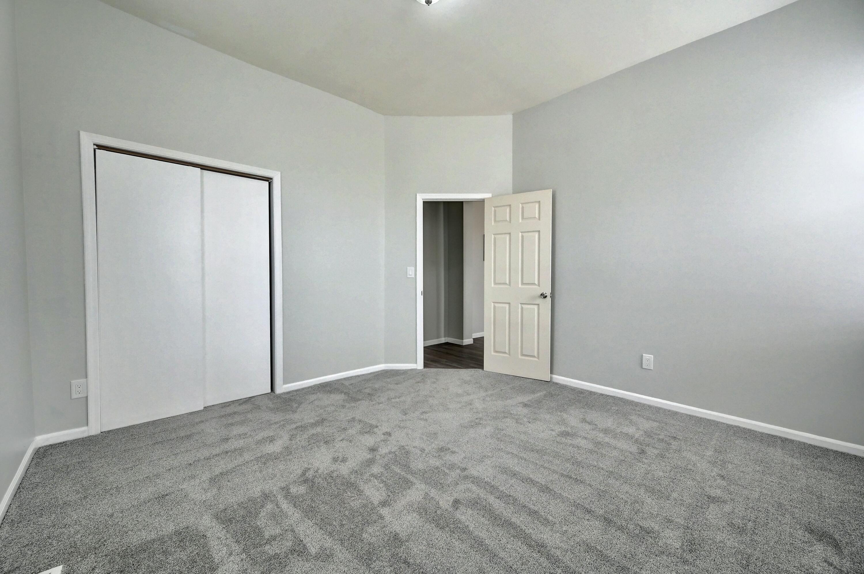 329 Berry Avenue Property Photo 5