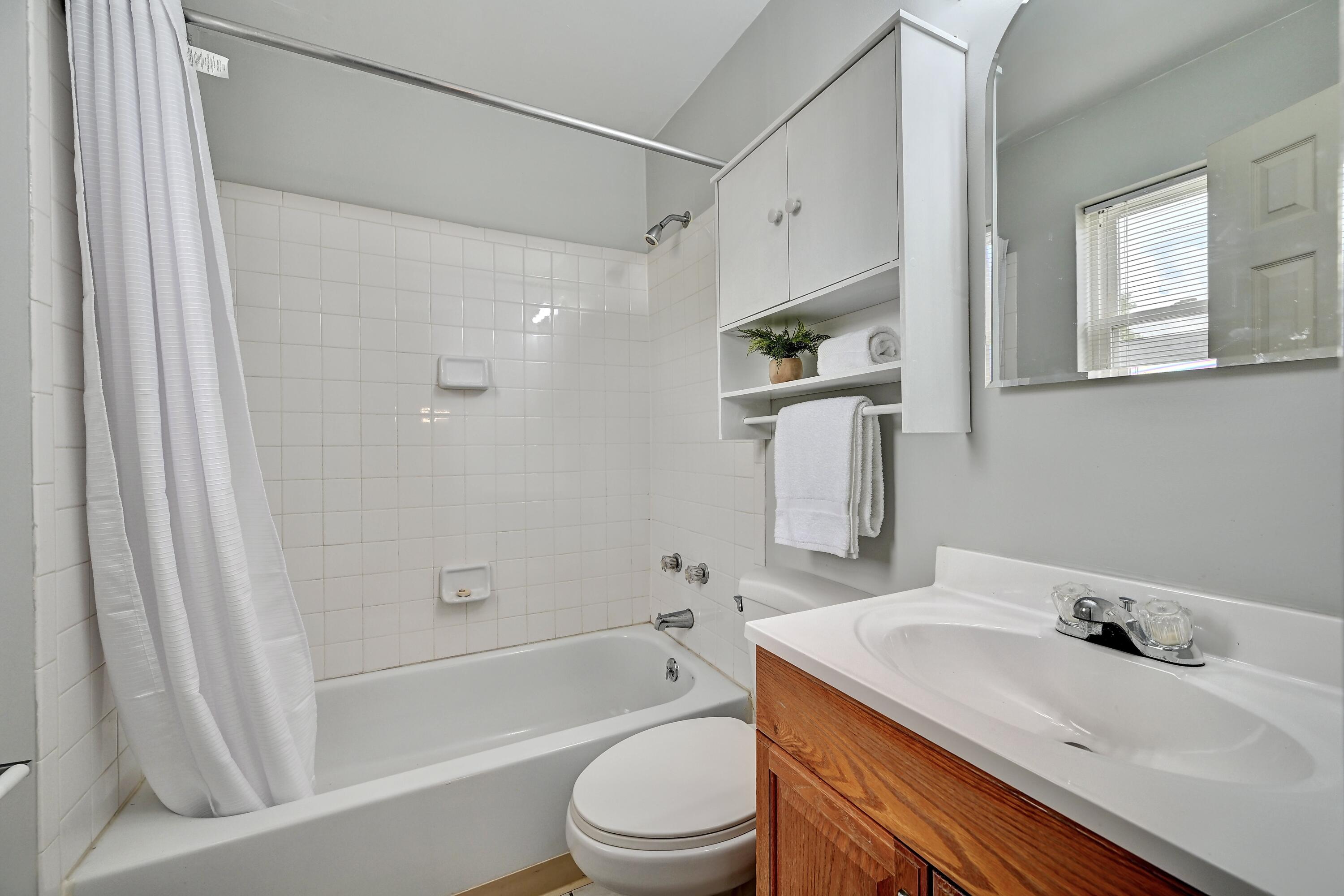 329 Berry Avenue Property Photo 10