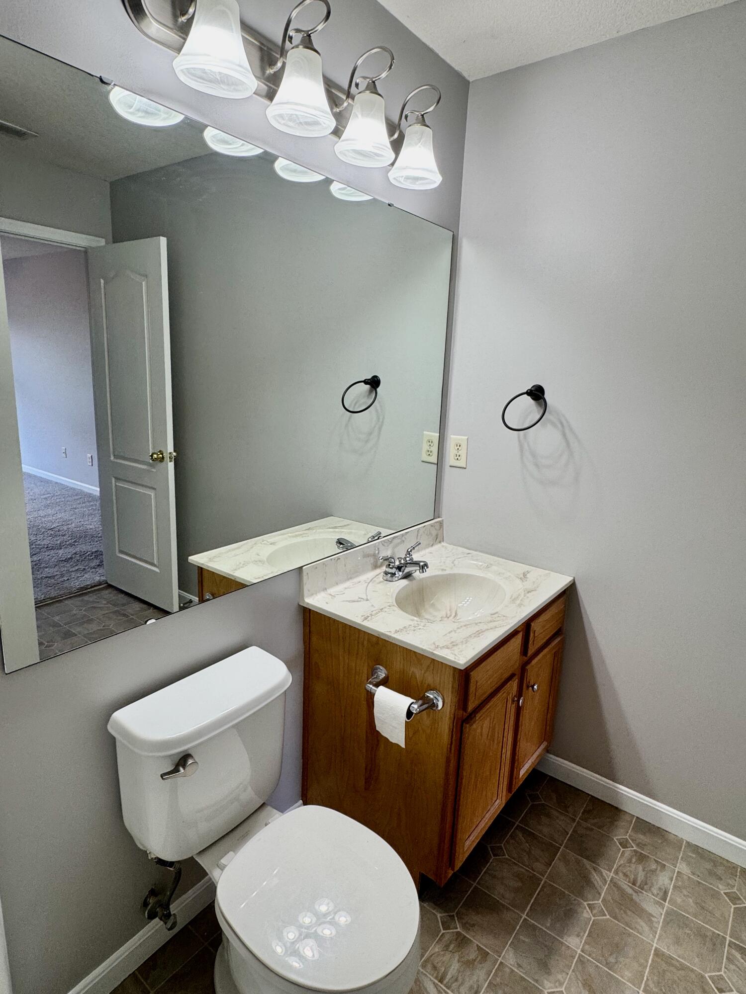 2255 Rolling Hills Drive Property Photo 20