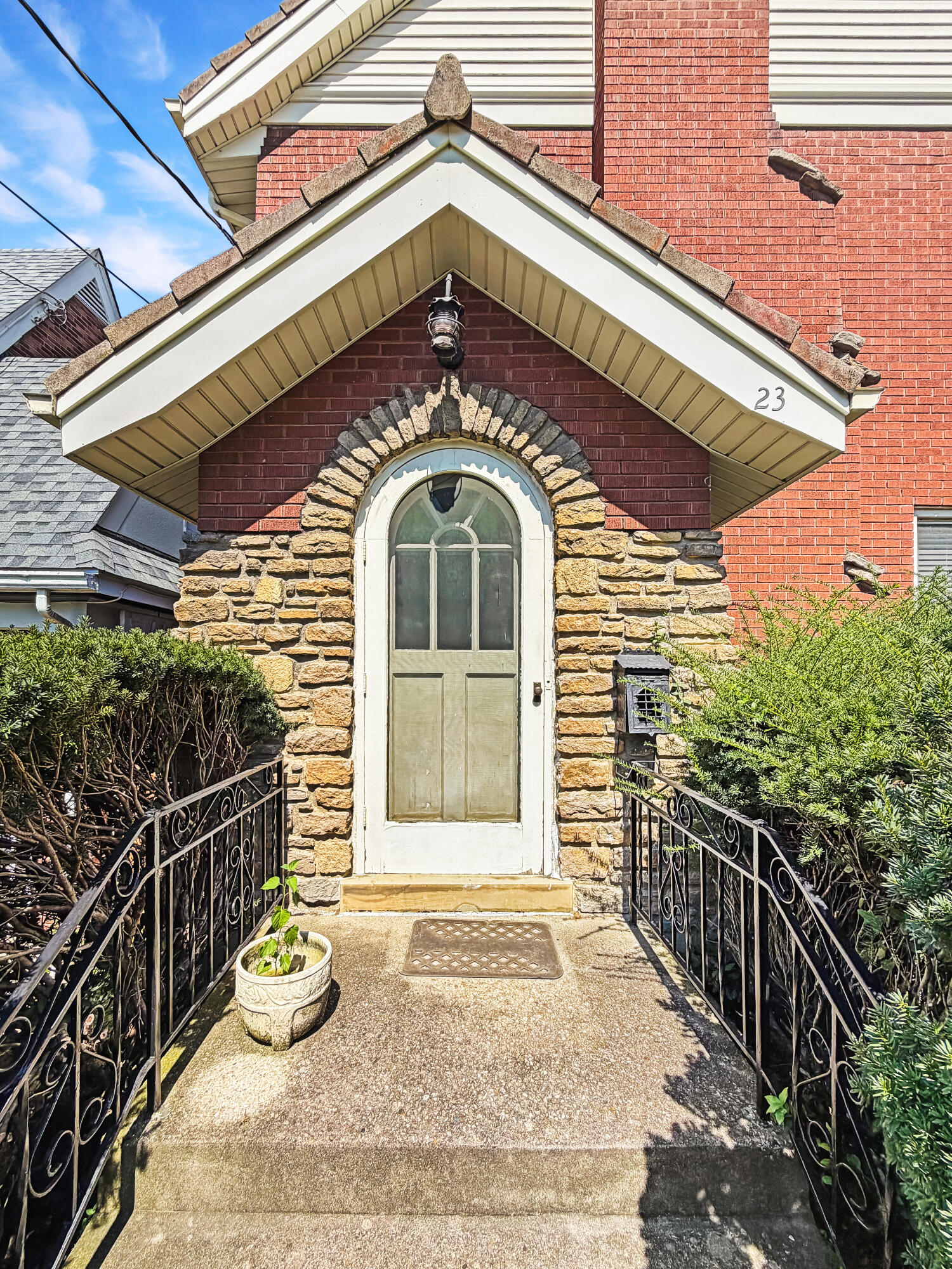 23 Klainecrest Avenue Property Photo 7