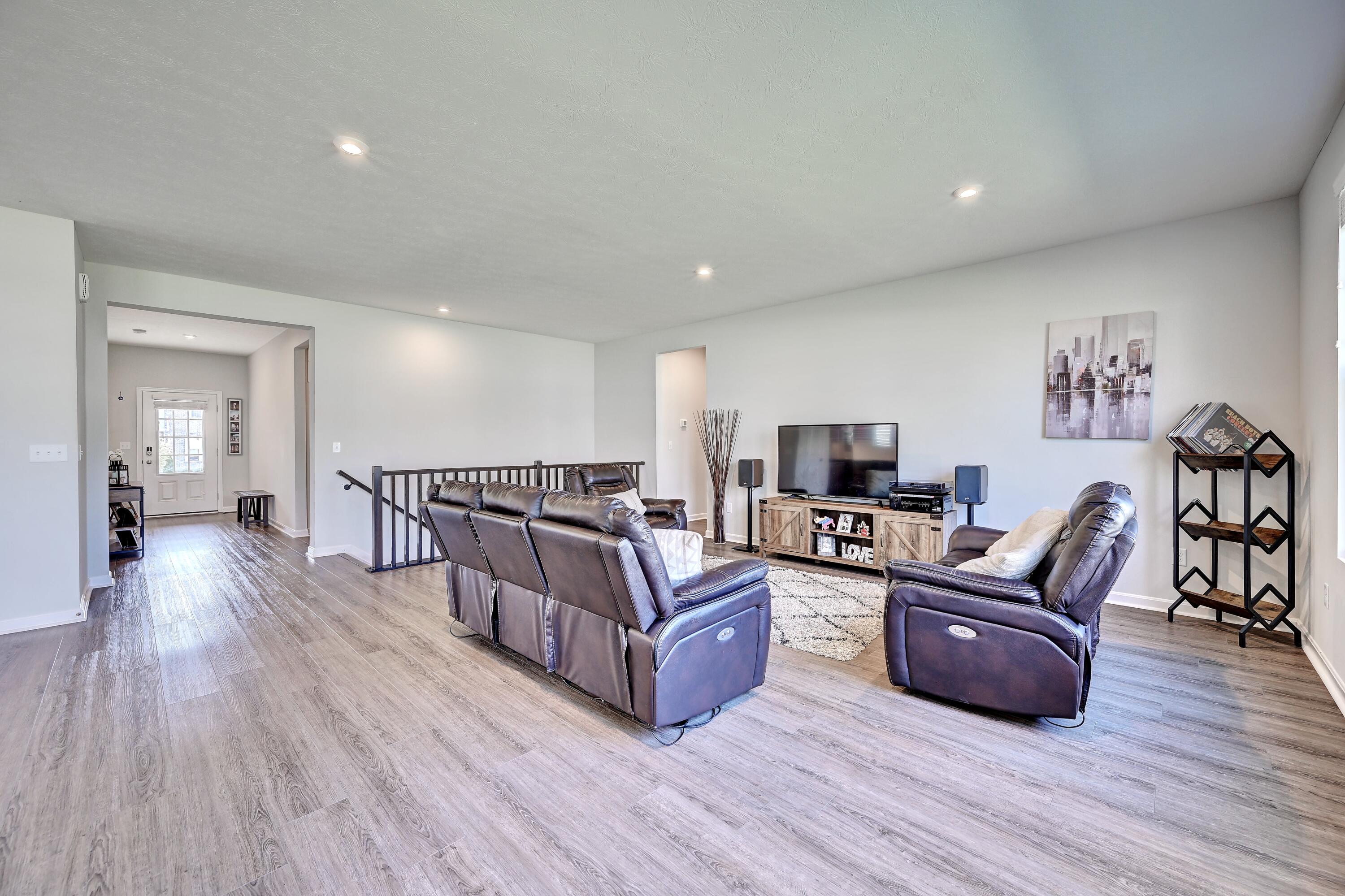 6660 Gordon Boulevard Property Photo 3