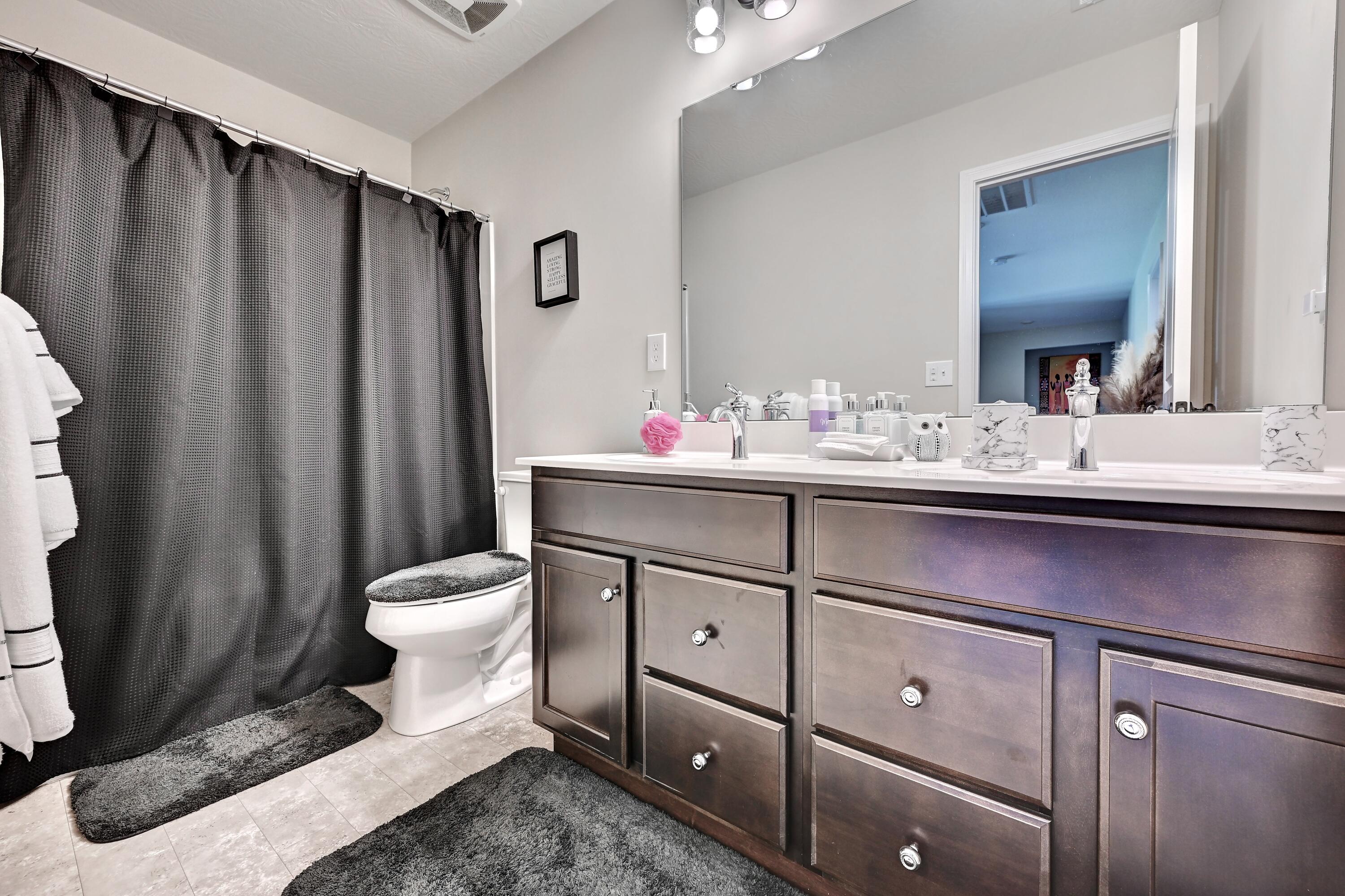 10081 Barronne Street Property Photo 22