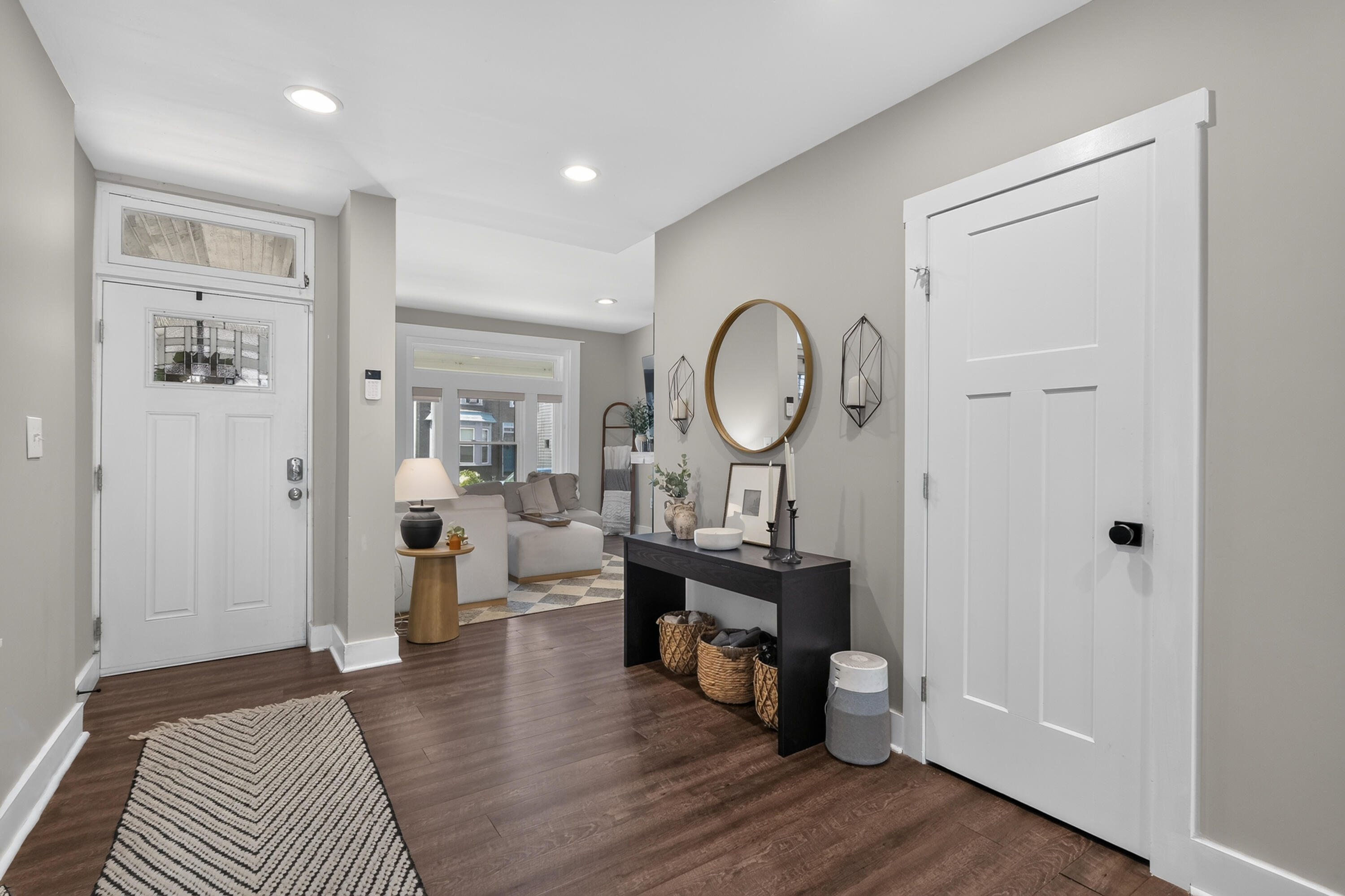 1826 Scott Boulevard Property Photo 2
