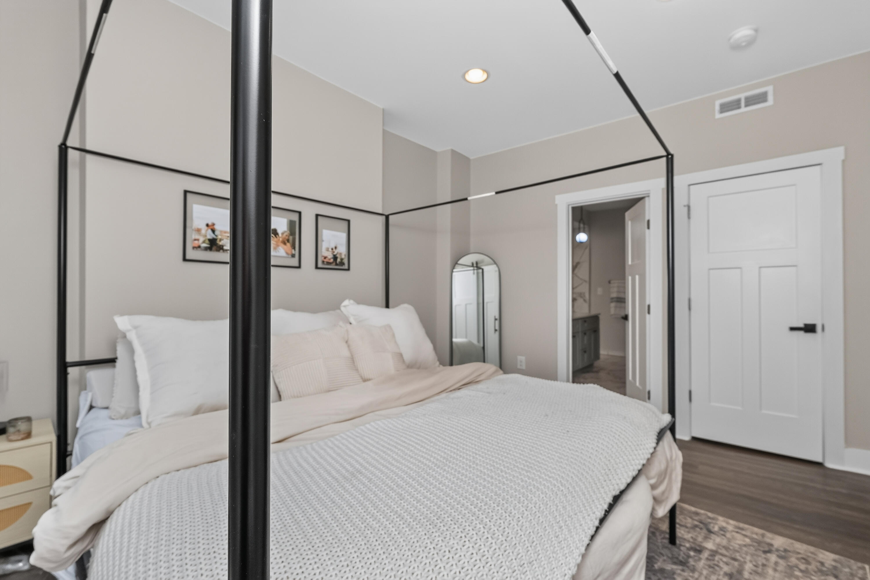 1826 Scott Boulevard Property Photo 18