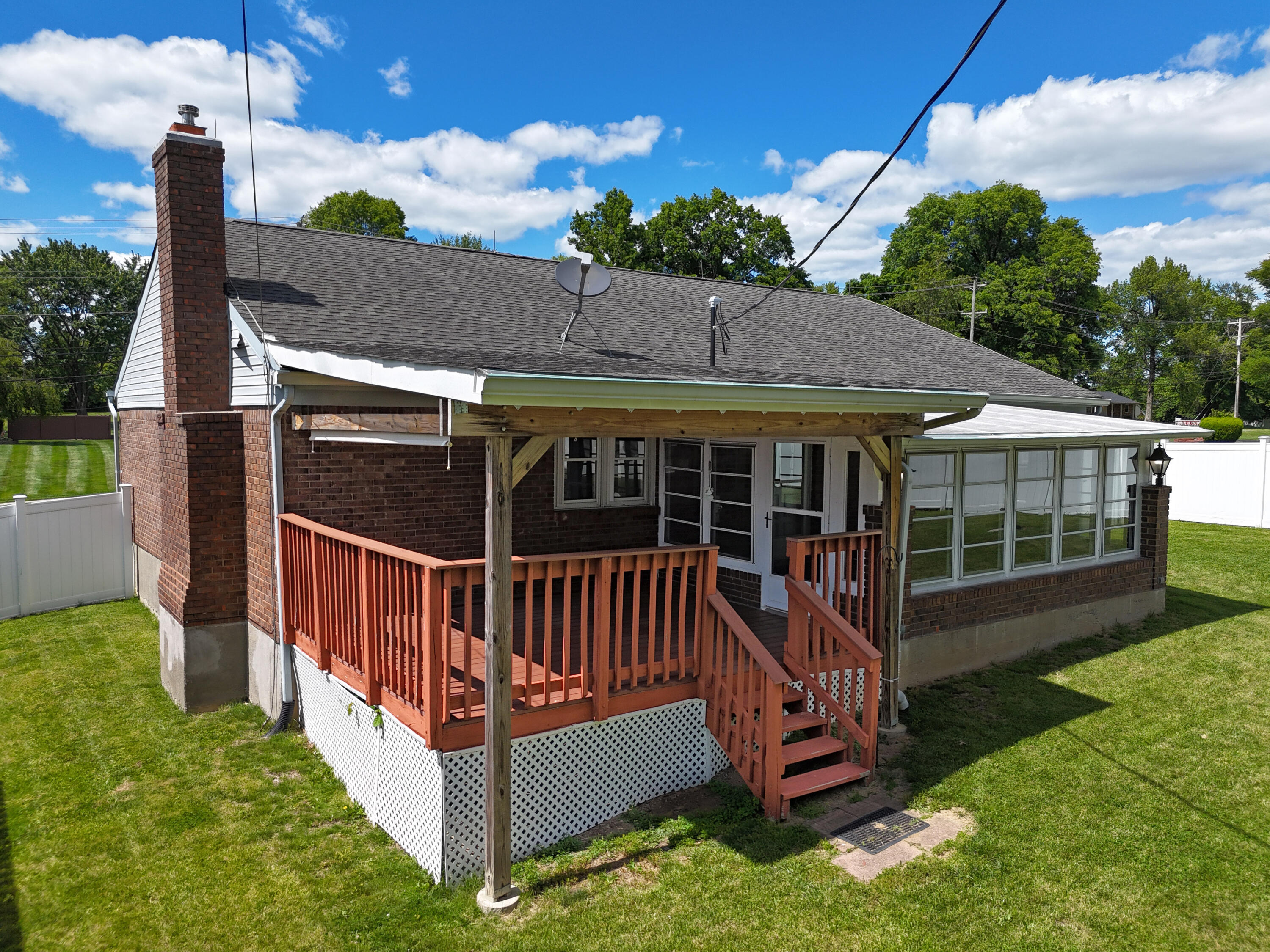 1129 Cayton Road Property Photo 5