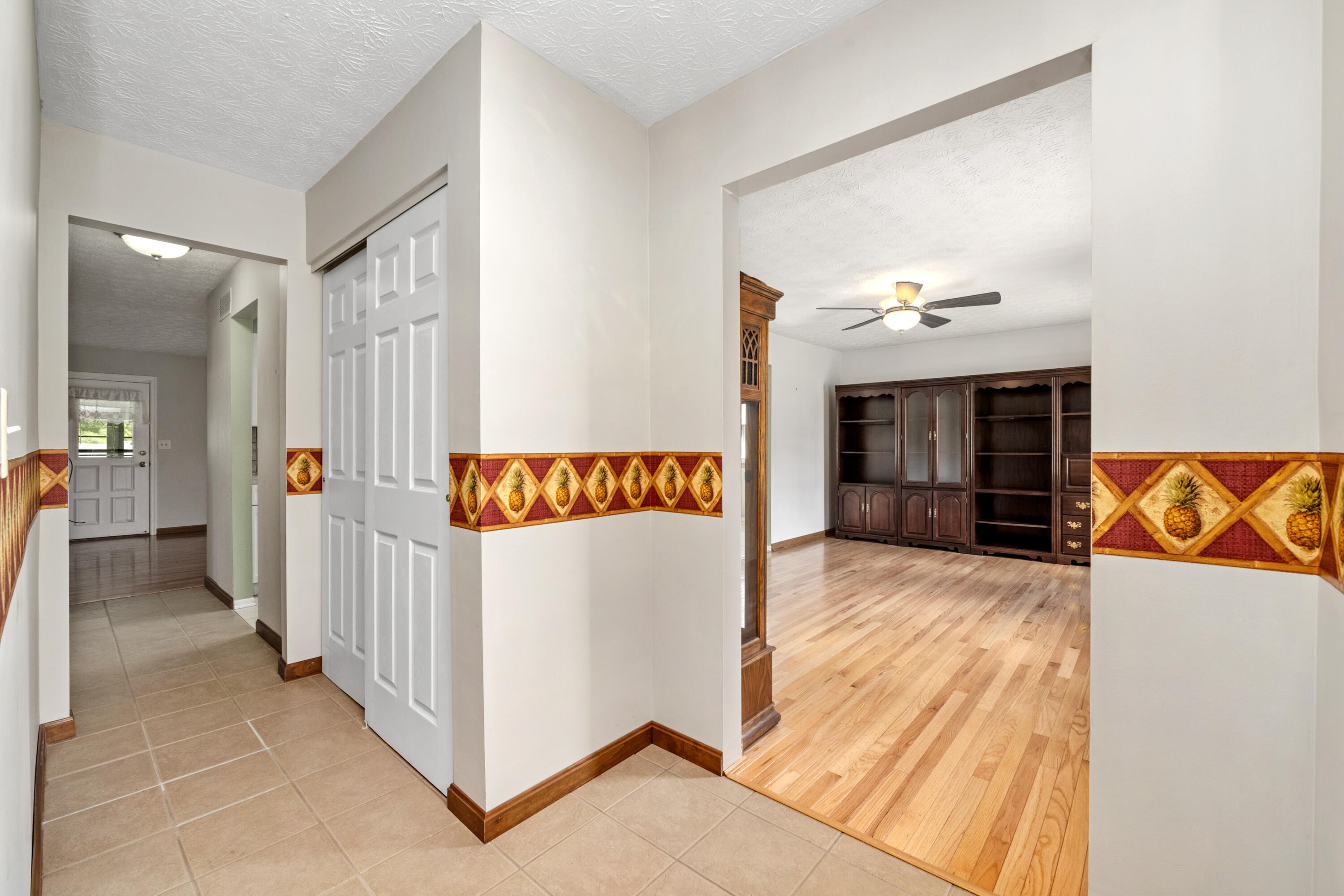 1129 Cayton Road Property Photo 15
