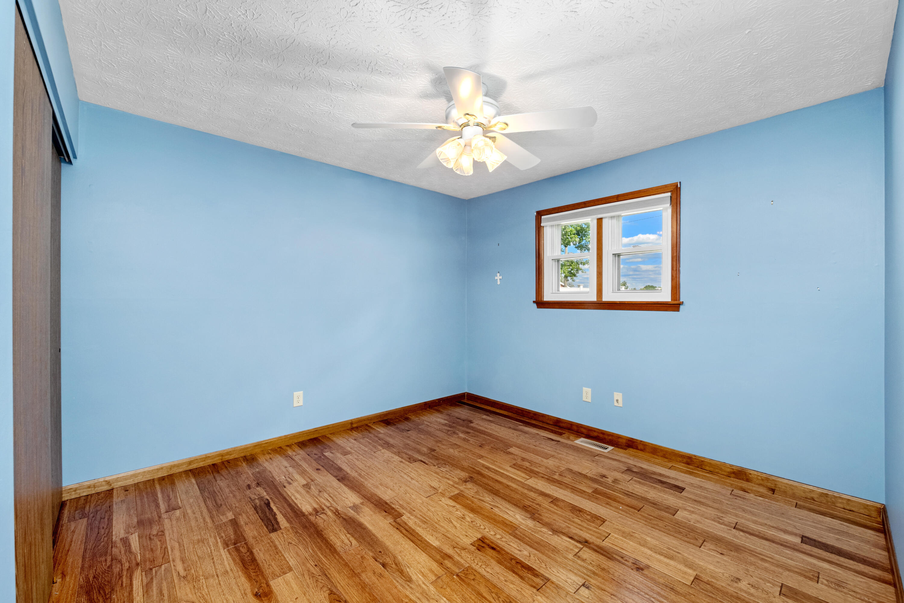 1129 Cayton Road Property Photo 20
