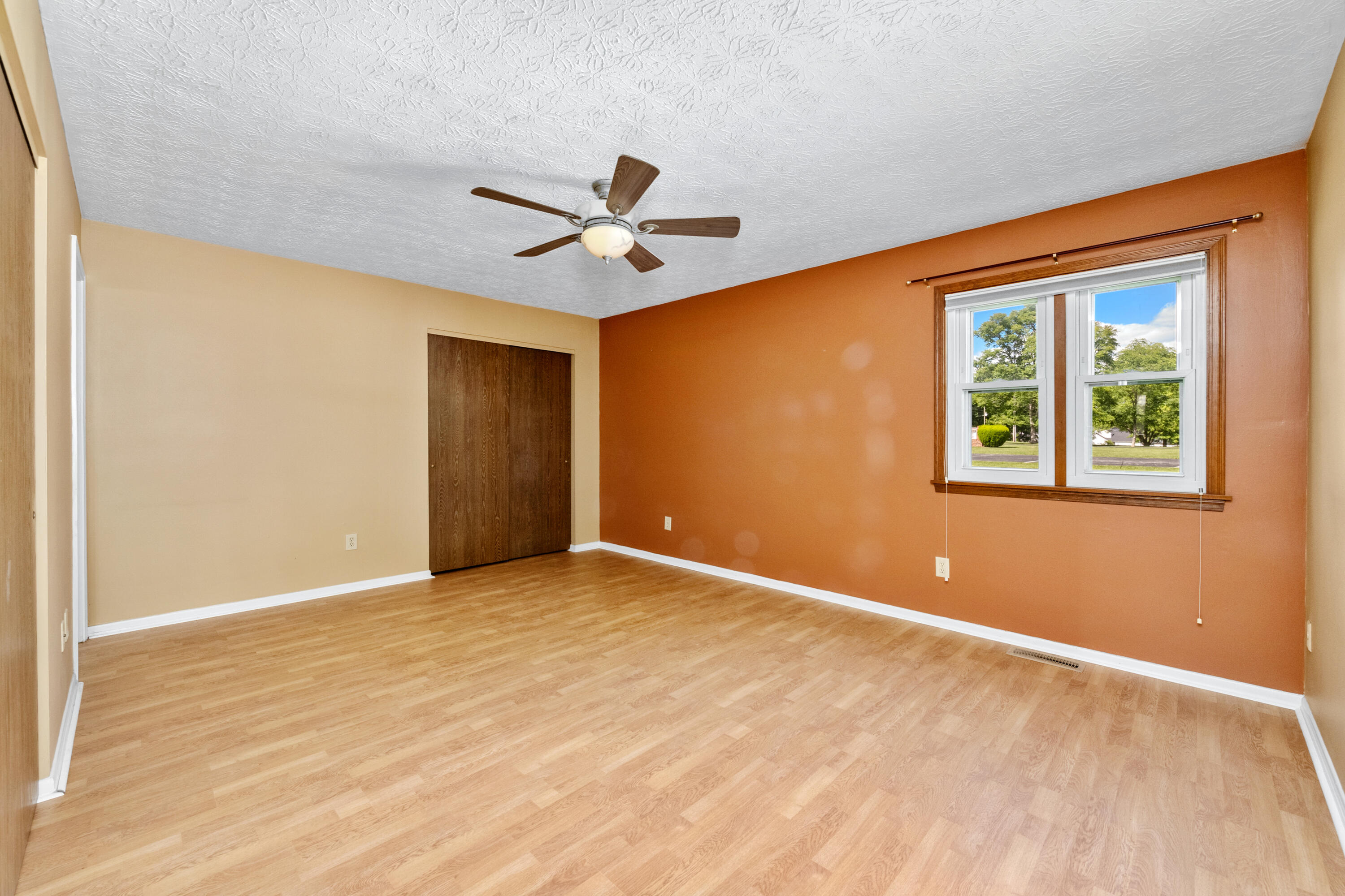 1129 Cayton Road Property Photo 24