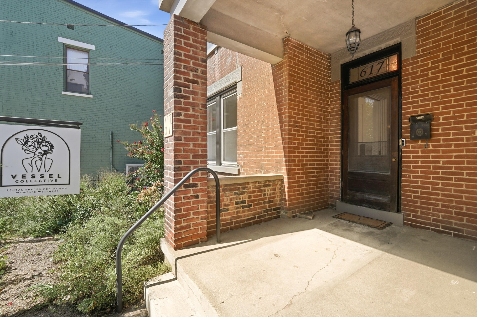 617 Fairfield Avenue Property Photo 3