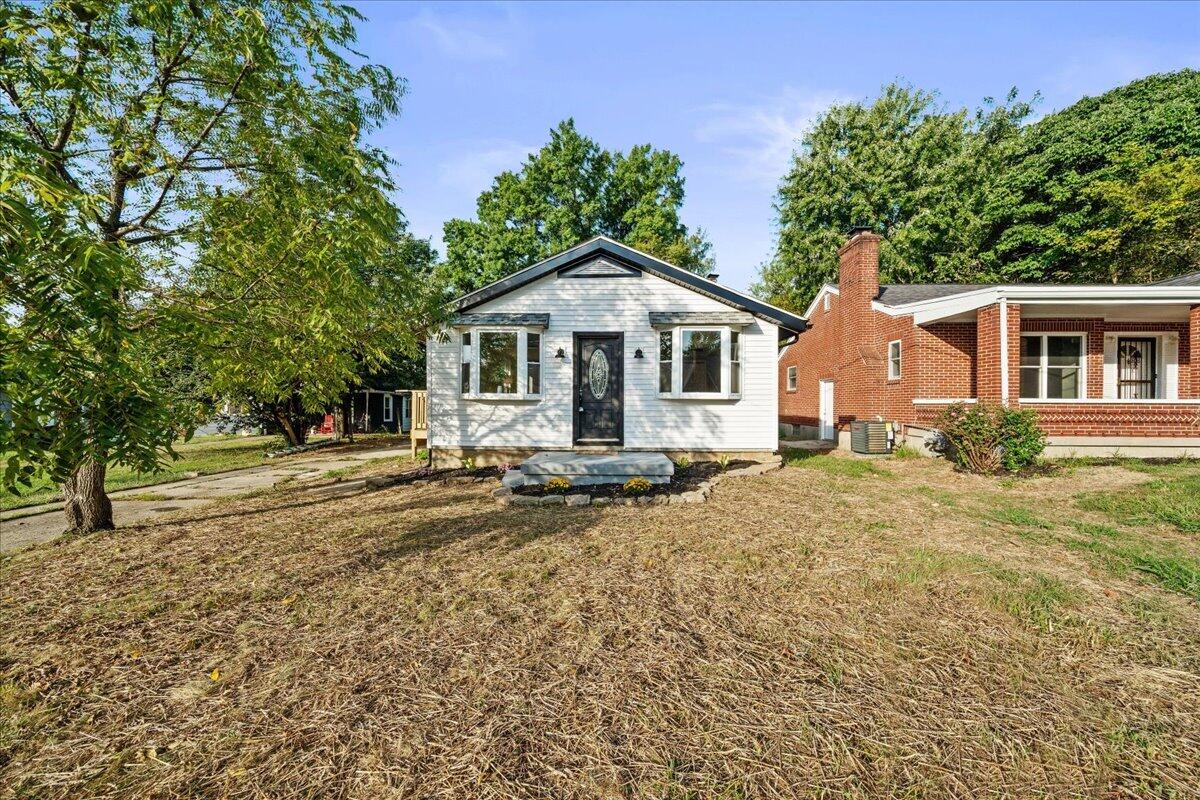 40 Eastern Avenue Property Photo 1