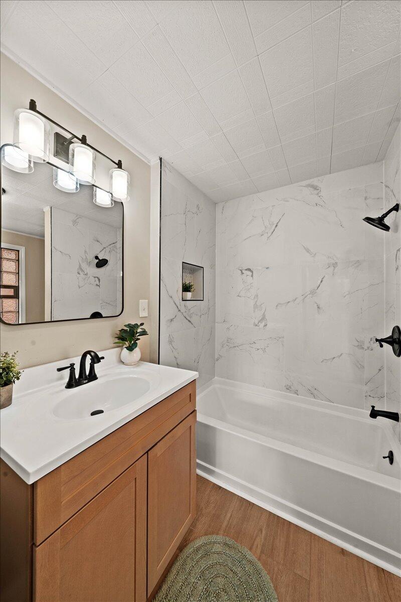 40 Eastern Avenue Property Photo 10