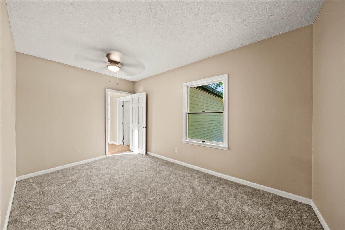 40 Eastern Avenue Property Photo 13