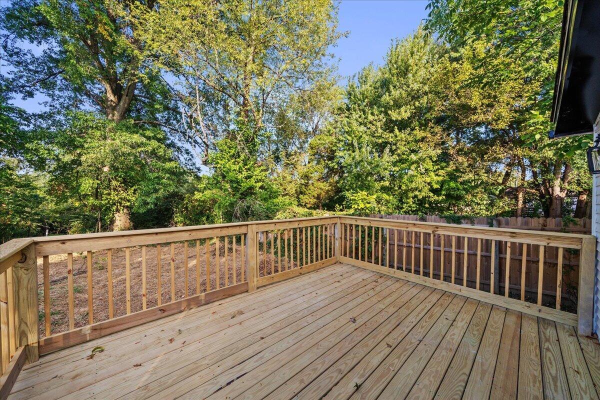 40 Eastern Avenue Property Photo 20