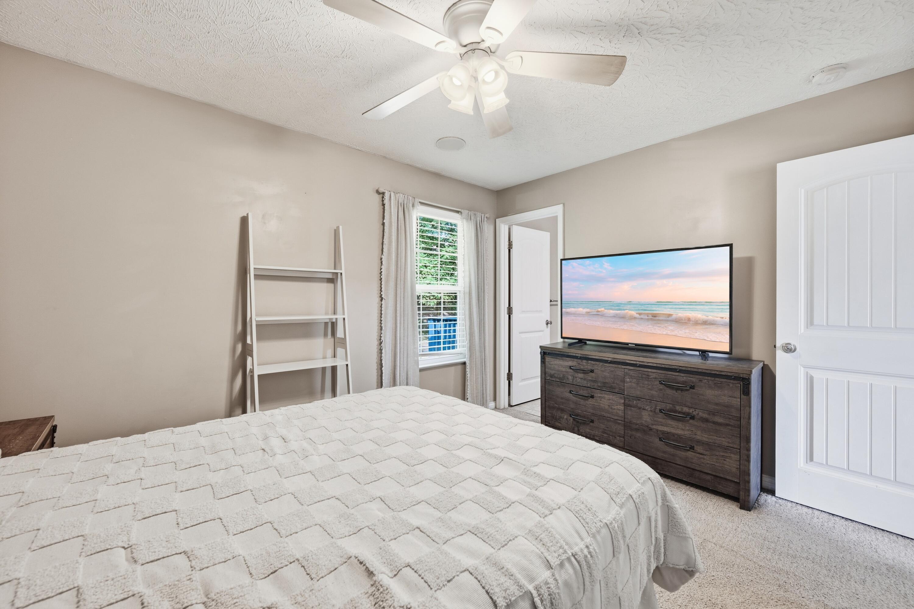 452 Eagle Creek Drive Property Photo 14