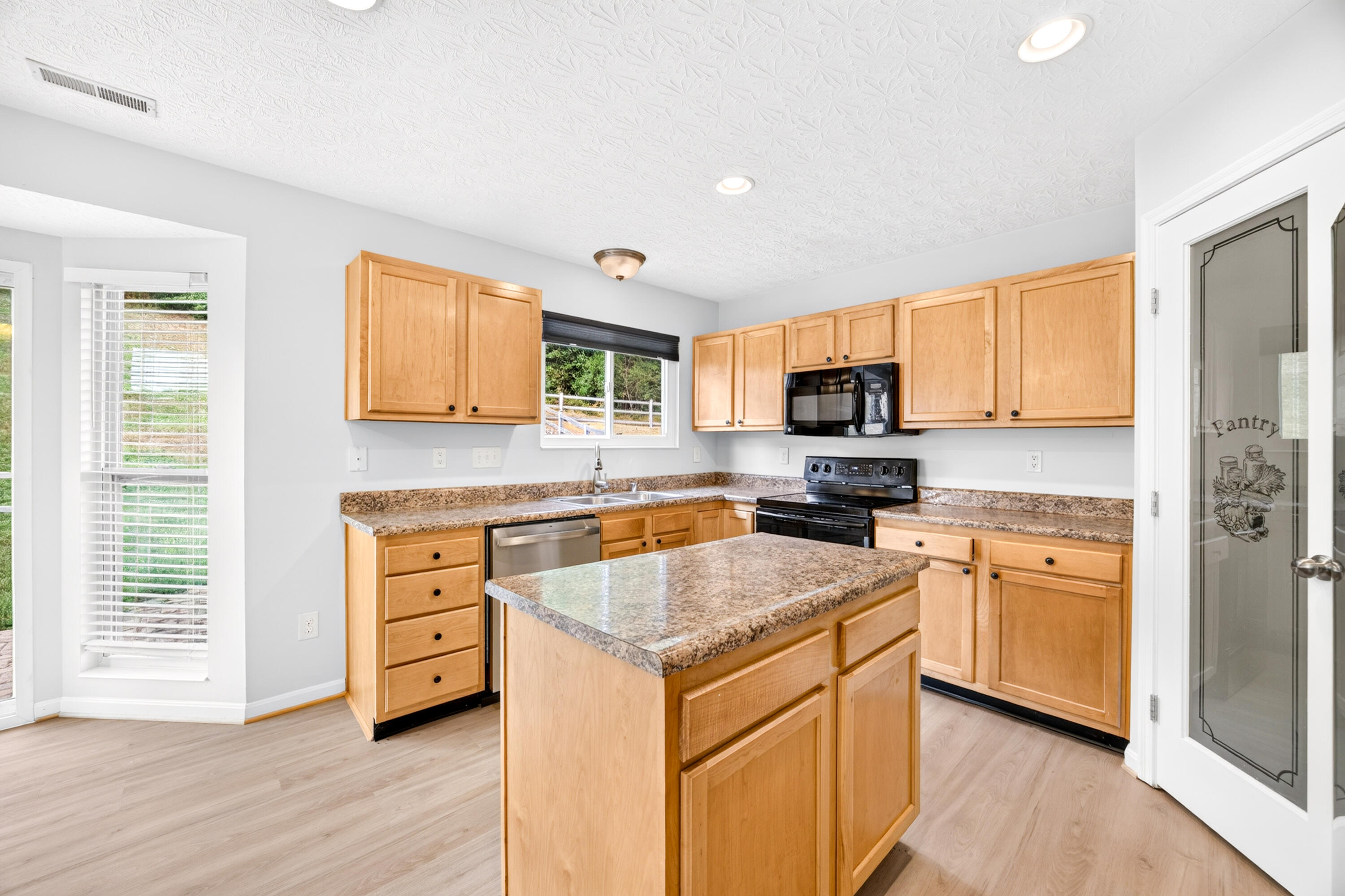 10786 Parker Drive Property Photo 16