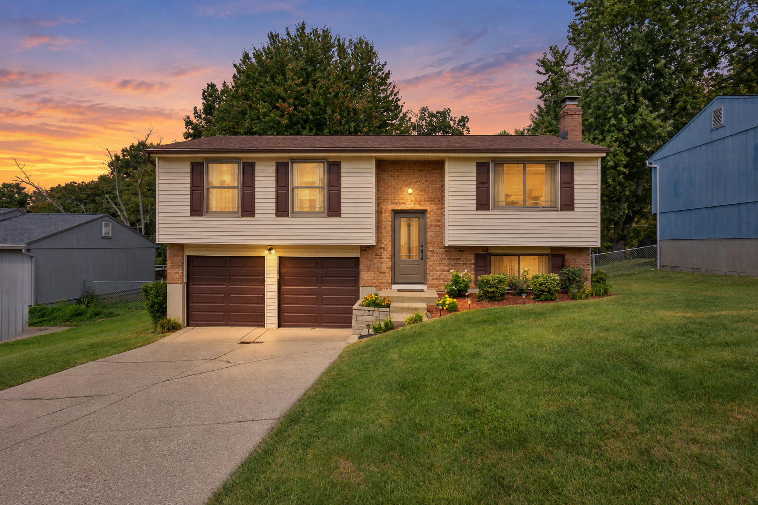 8 Crystal Lake Drive Property Photo 1