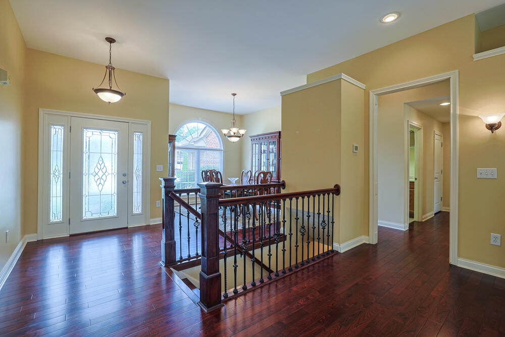 28 N Dilcrest Circle Property Photo 3