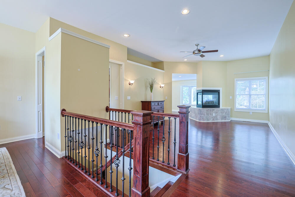 28 N Dilcrest Circle Property Photo 4