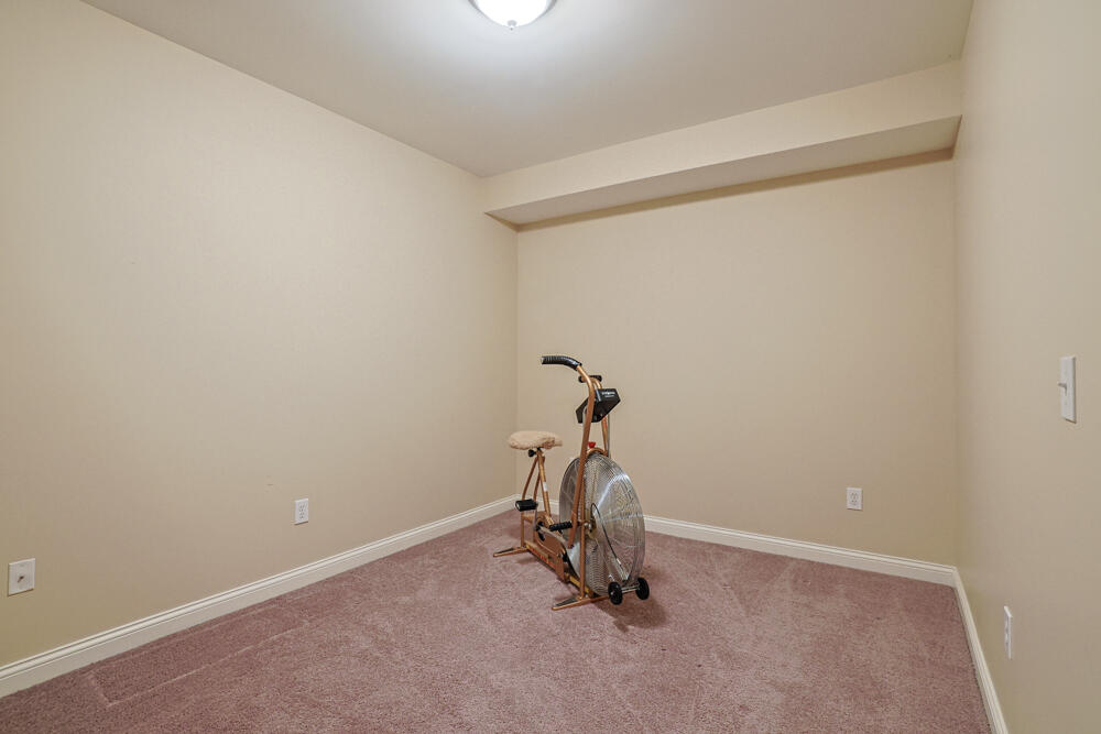 28 N Dilcrest Circle Property Photo 37