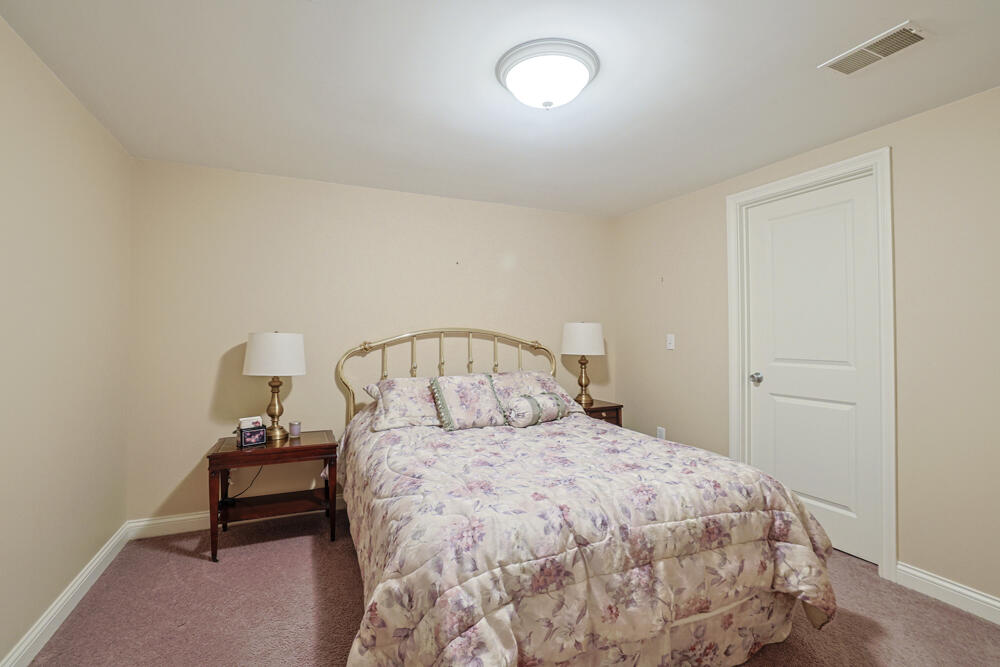 28 N Dilcrest Circle Property Photo 40
