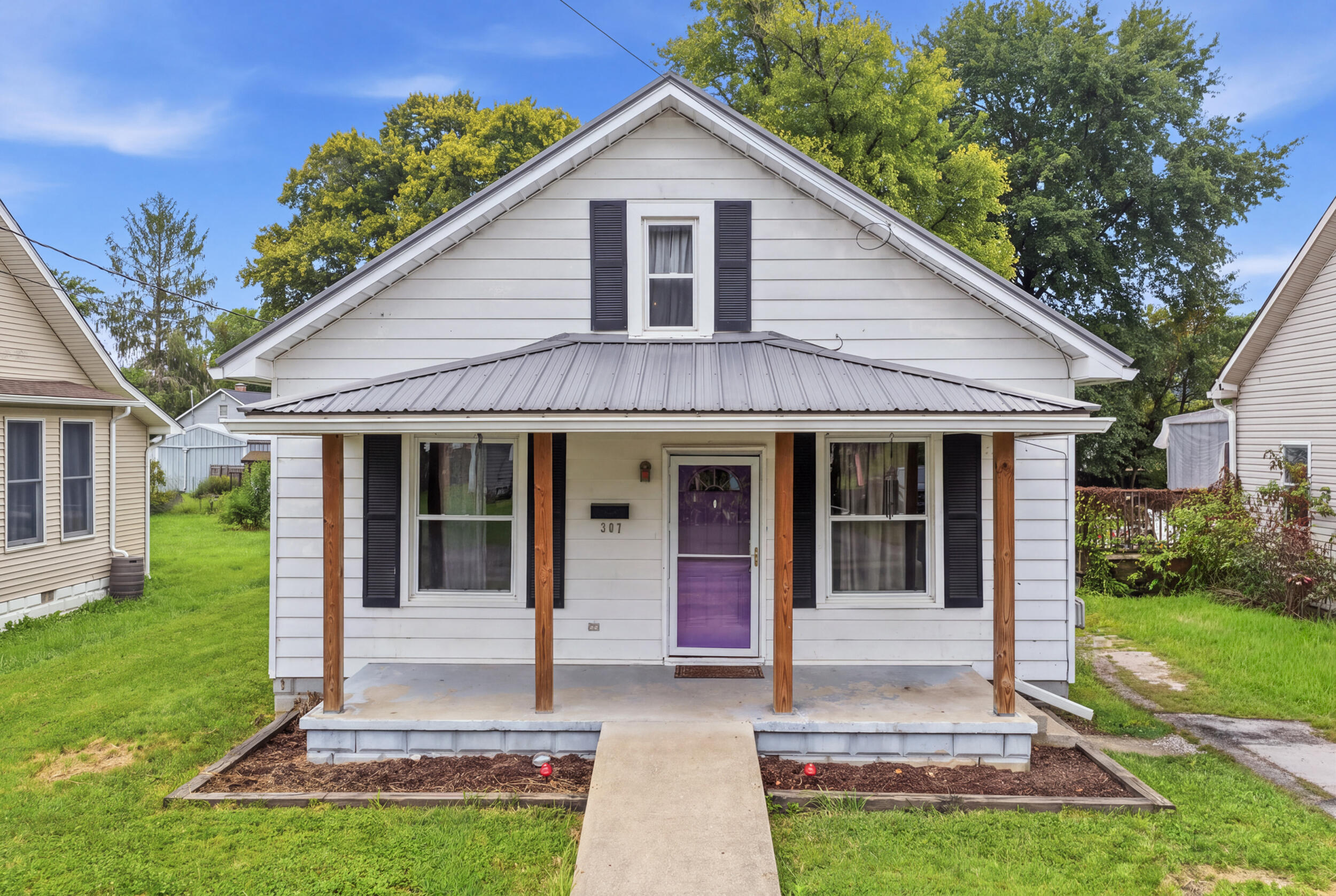 307 Barkley Street Property Photo 1