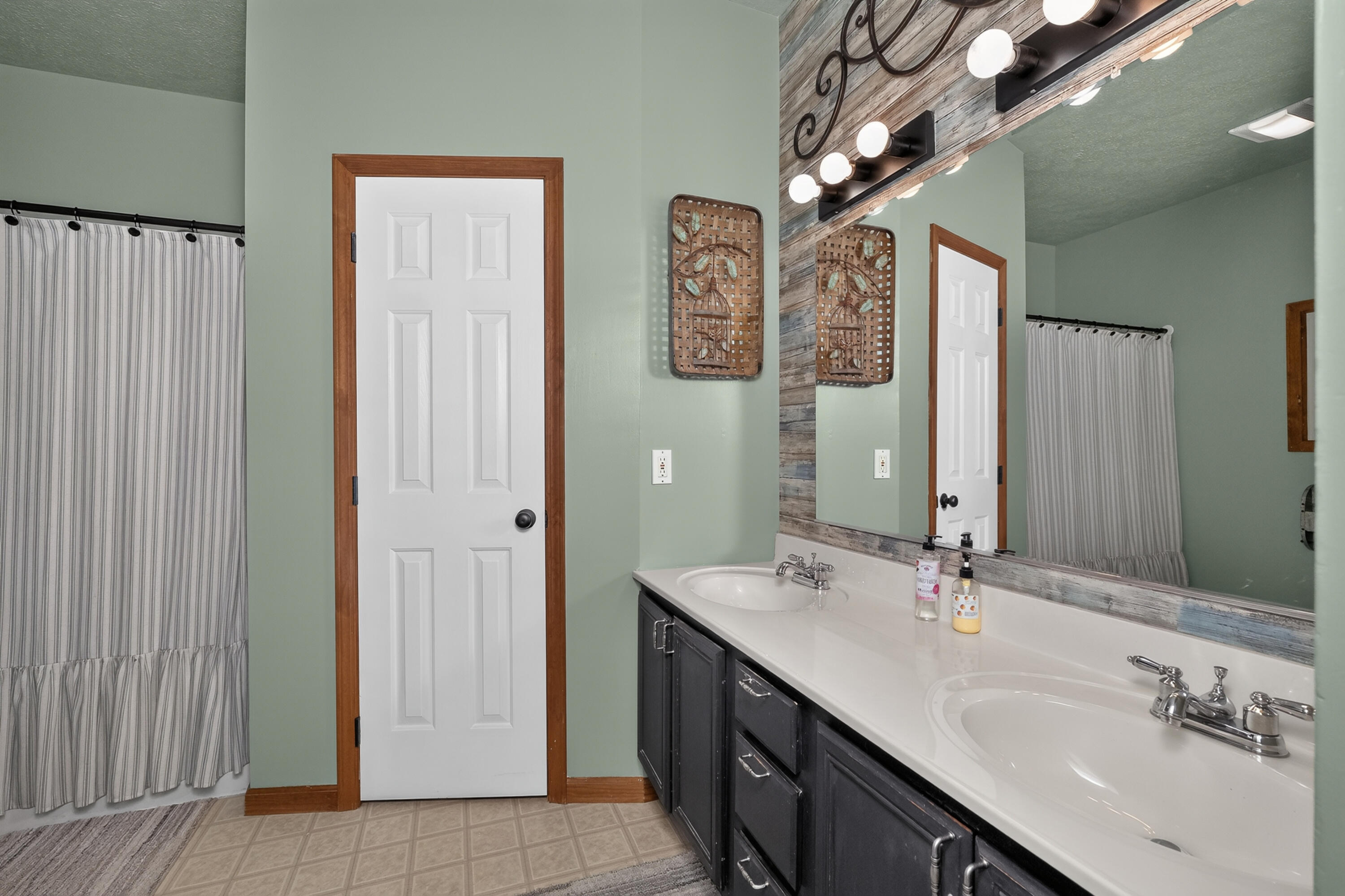 341 Fairview Road Property Photo 14