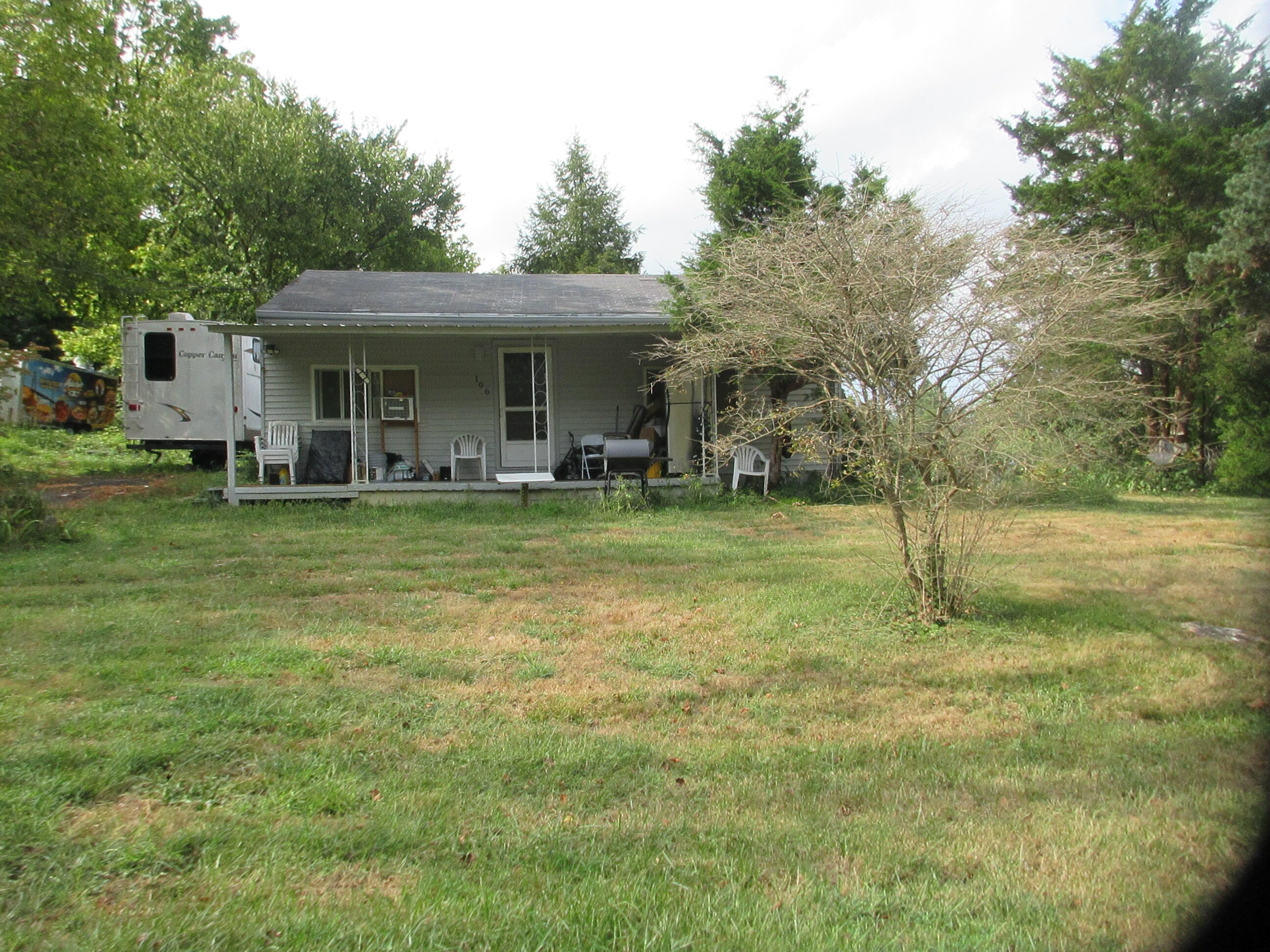 196 Shaw Avenue Property Photo 15