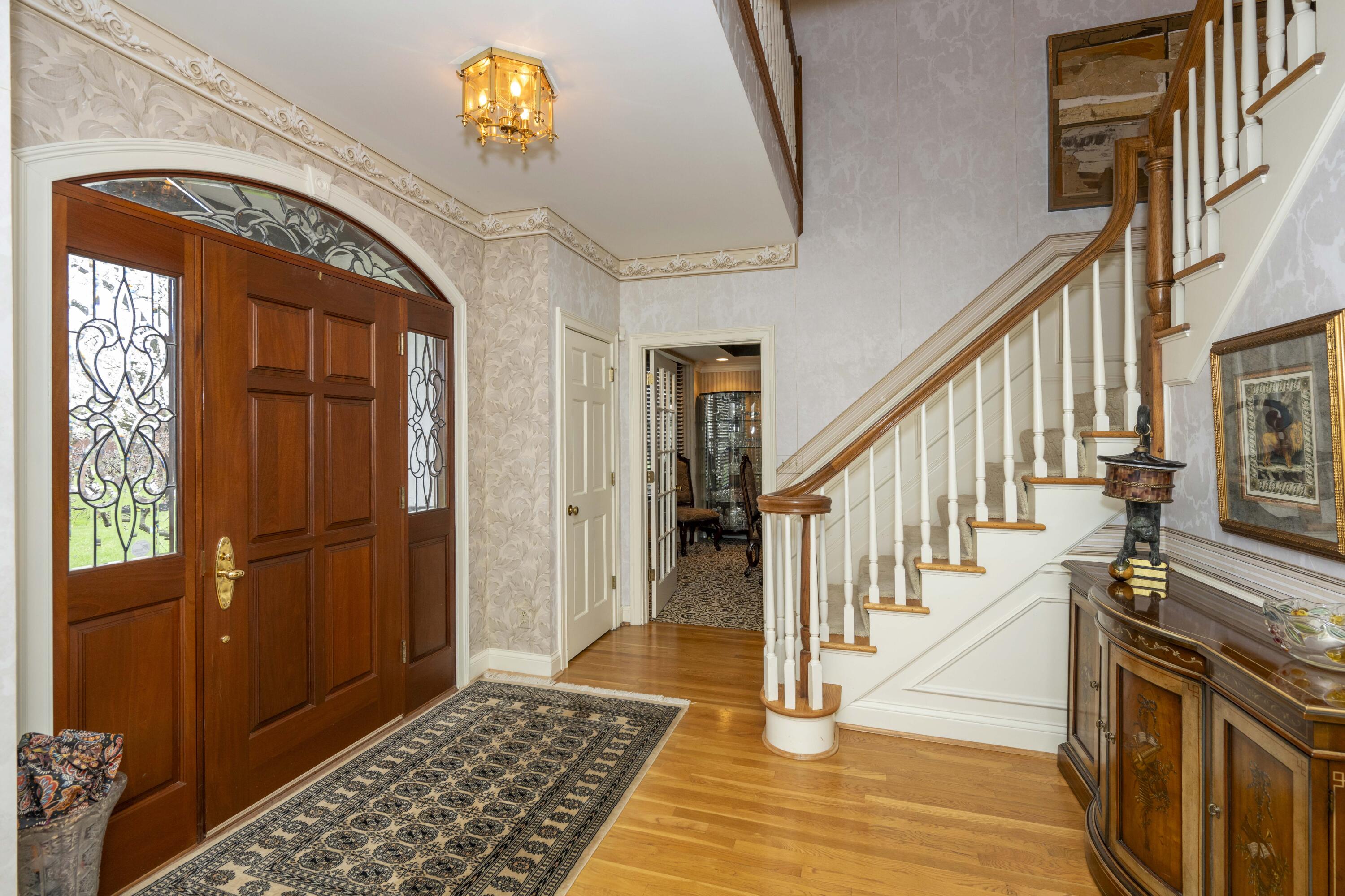 2041 Edenderry Drive Property Photo 4